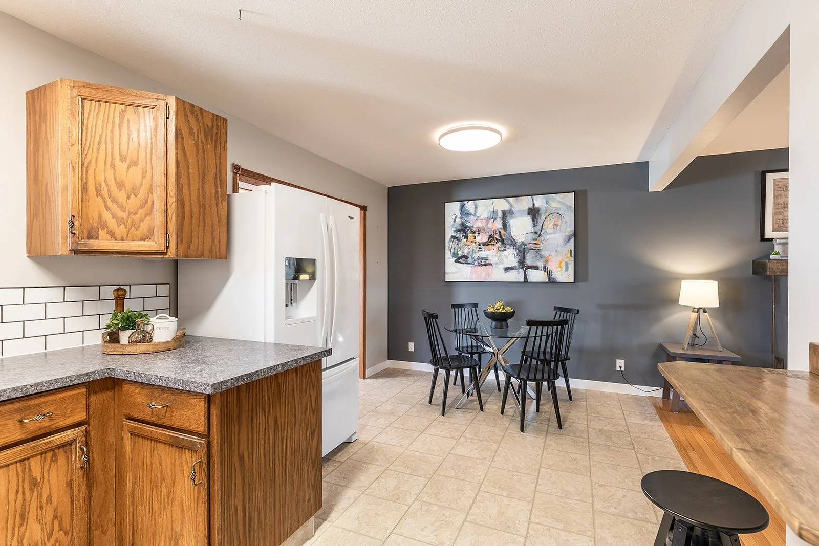 480 Sissons Cres SE-16.jpg