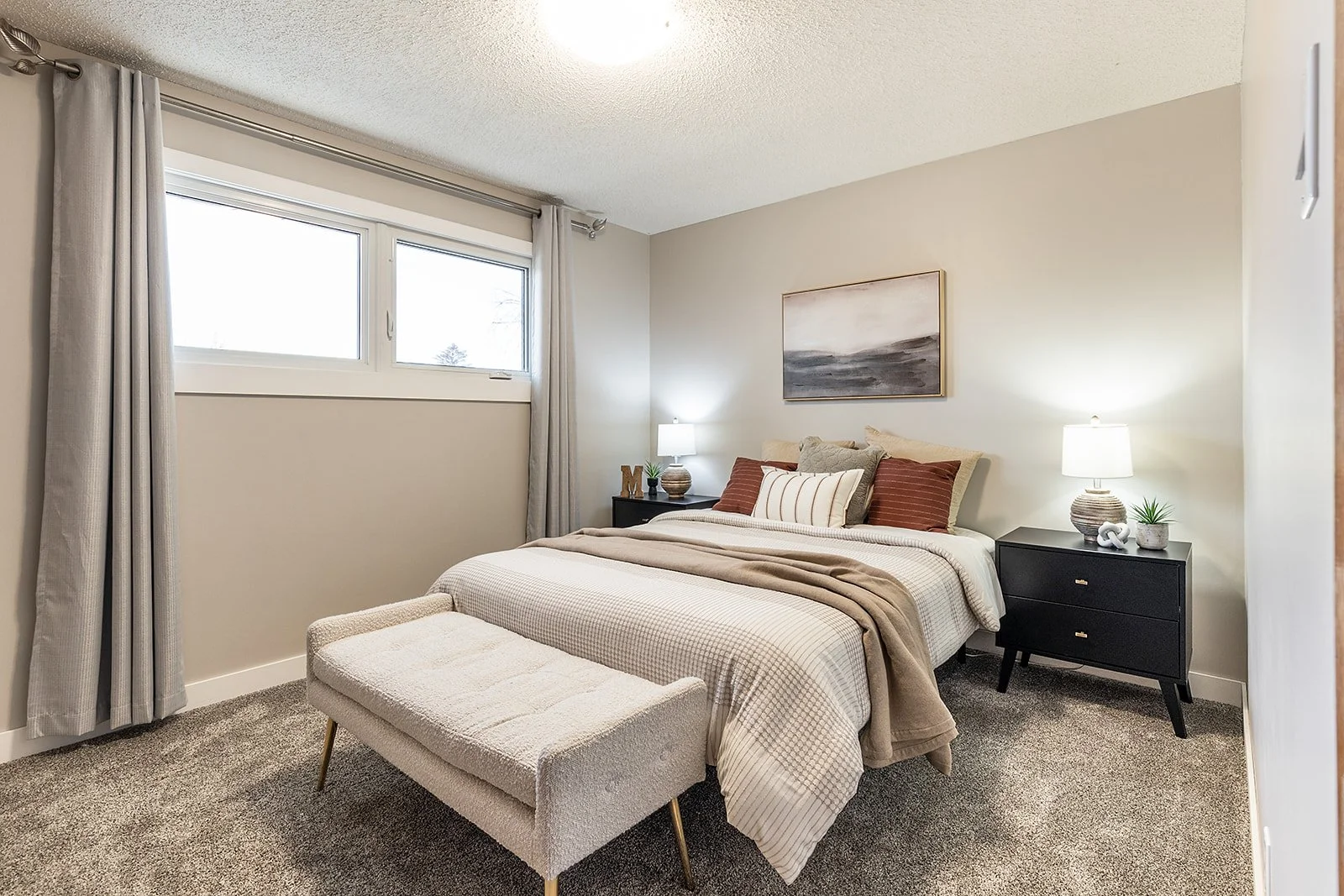 480 Sissons Cres SE-29.jpg