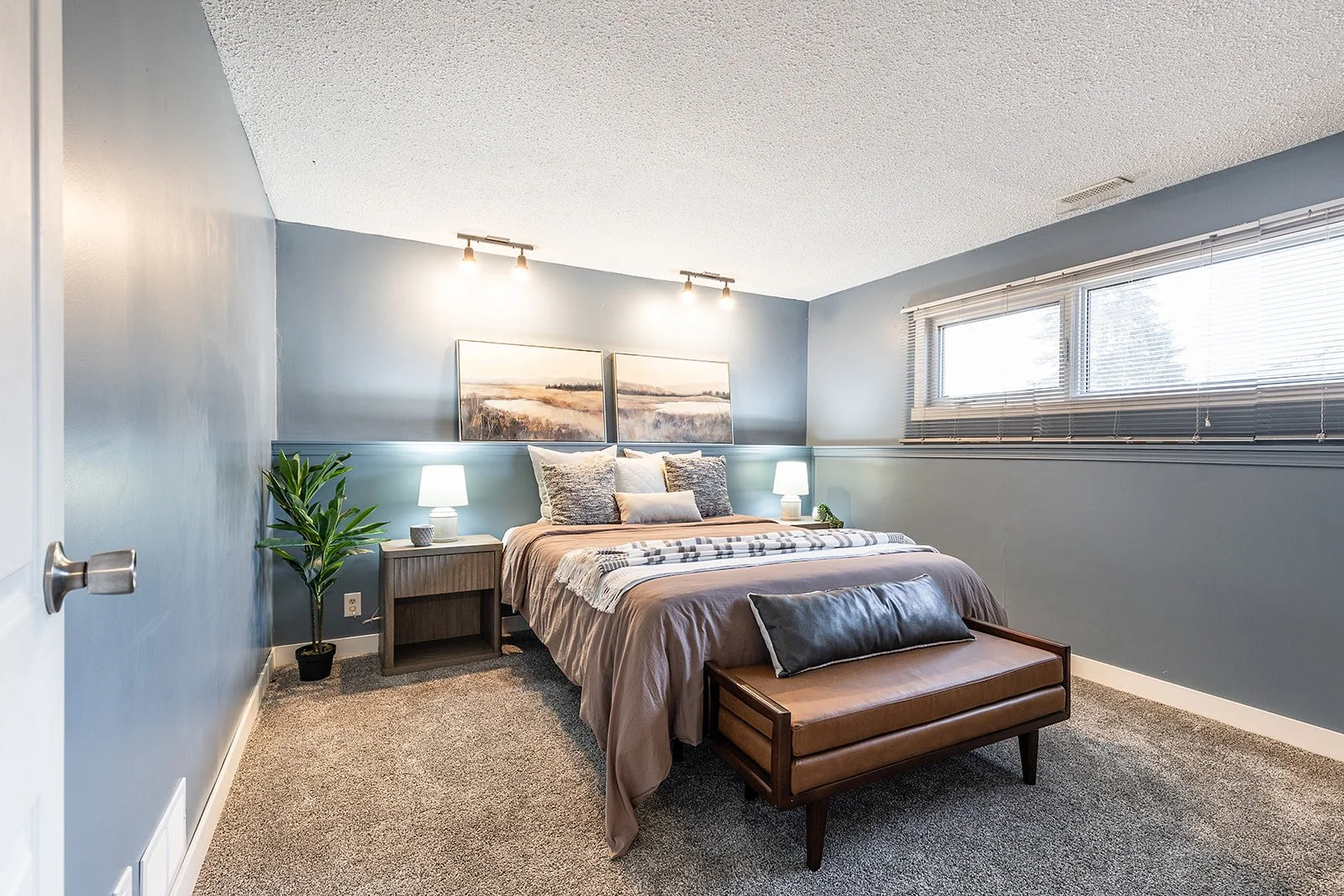 480 Sissons Cres SE-31.jpg