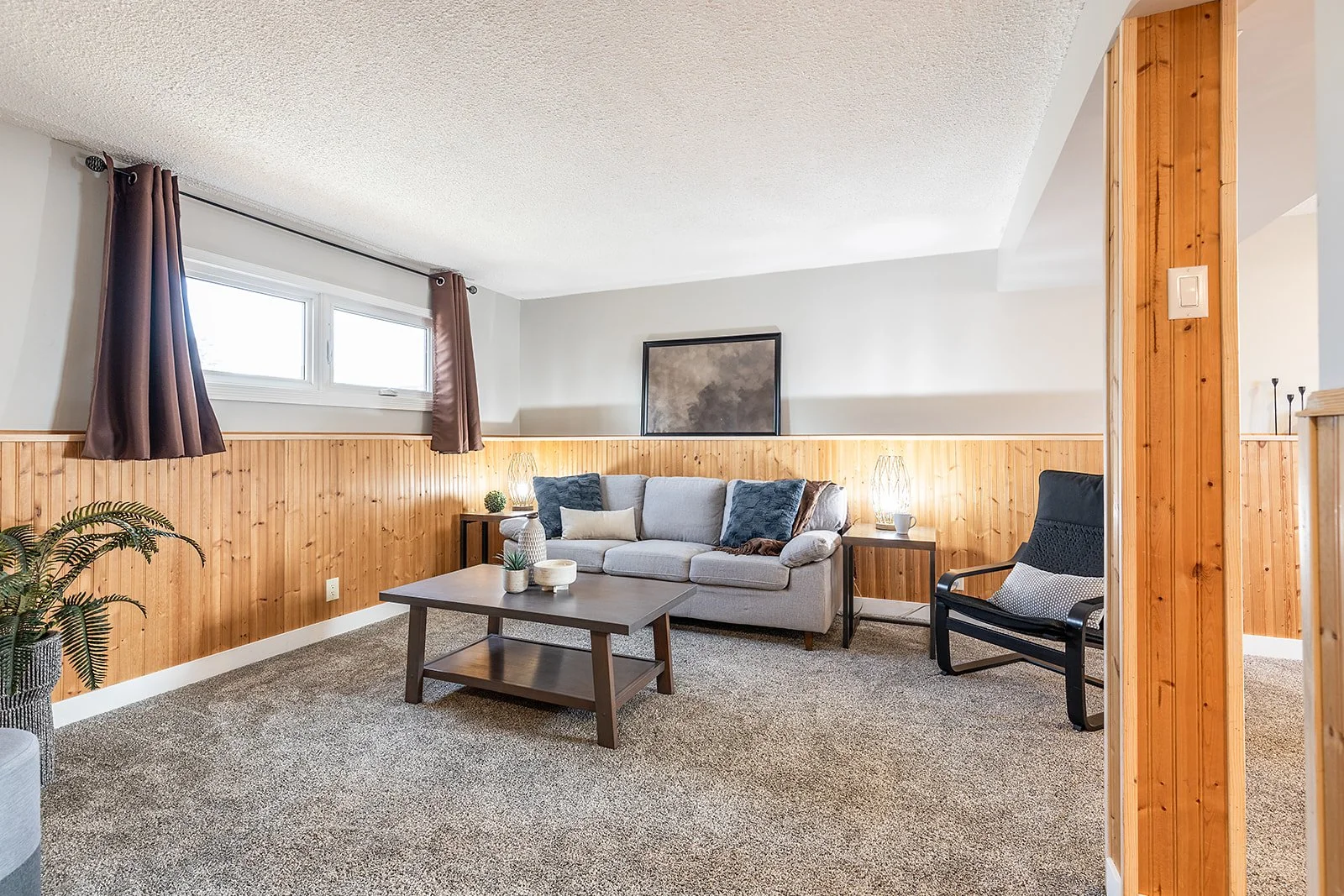 480 Sissons Cres SE-33.jpg
