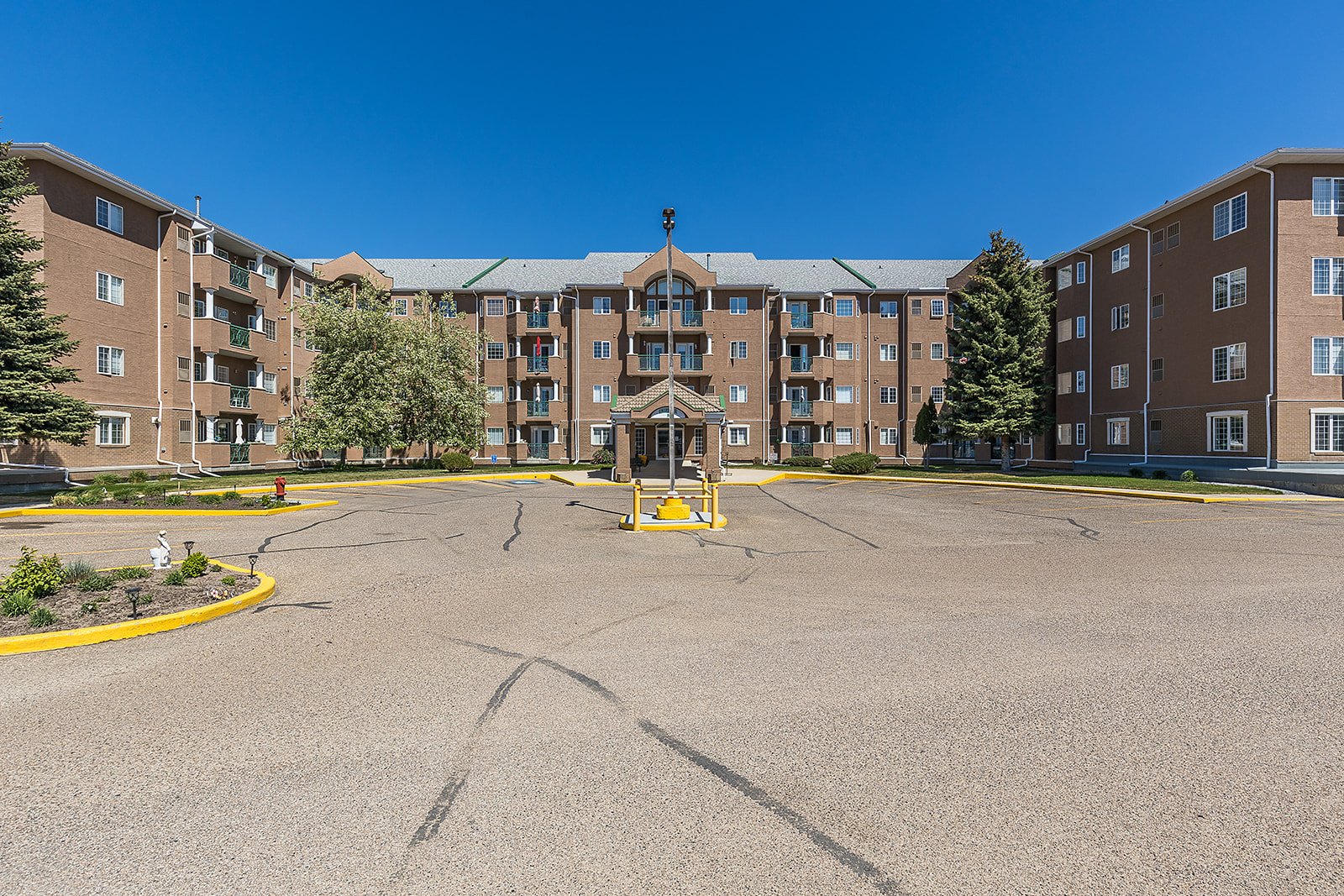 436 278 Park Meadows Dr-4.jpg