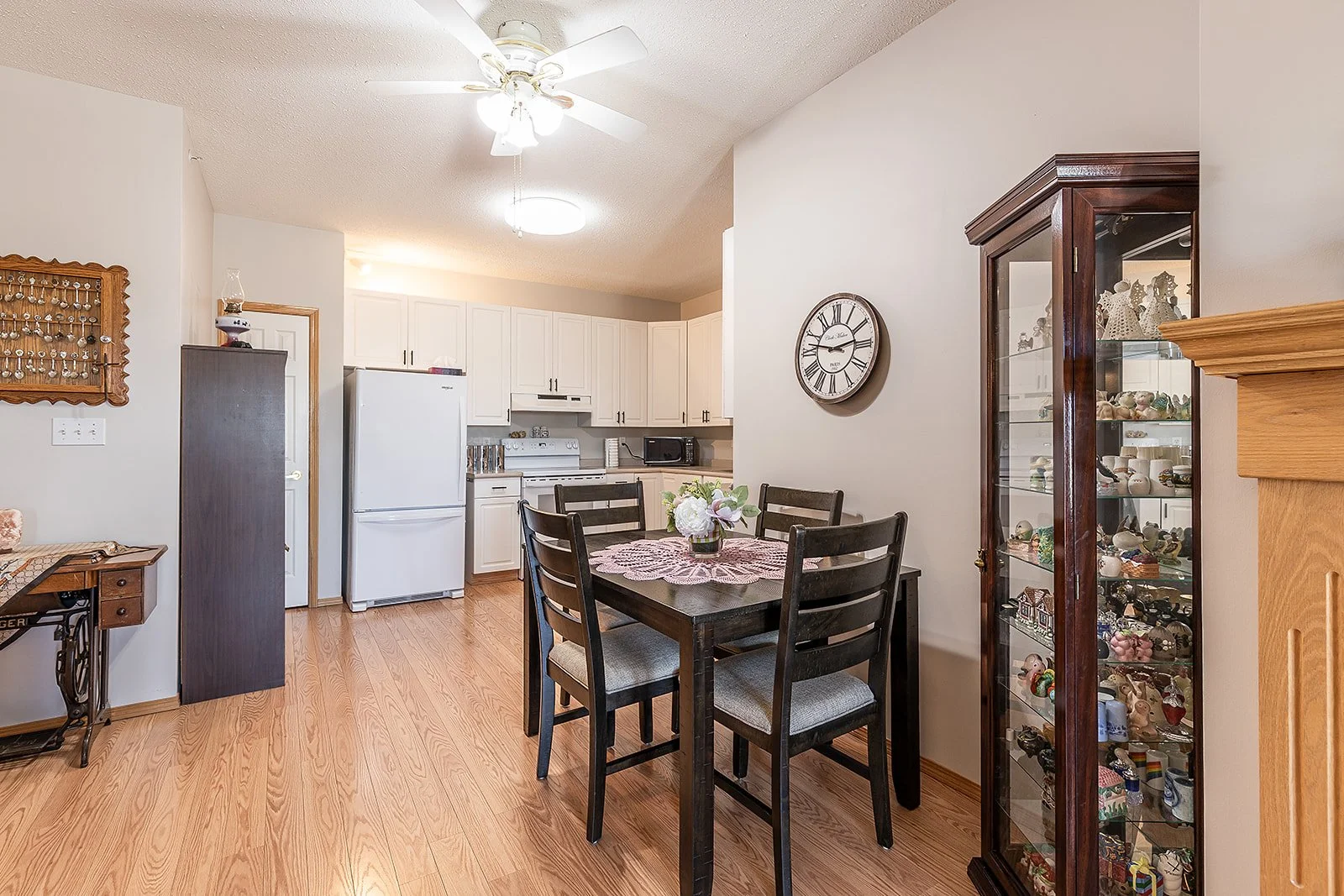 436 278 Park Meadows Dr-14.jpg