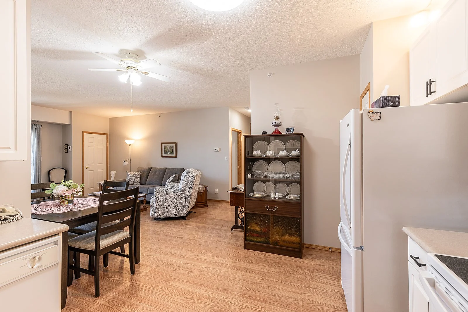 436 278 Park Meadows Dr-17.jpg
