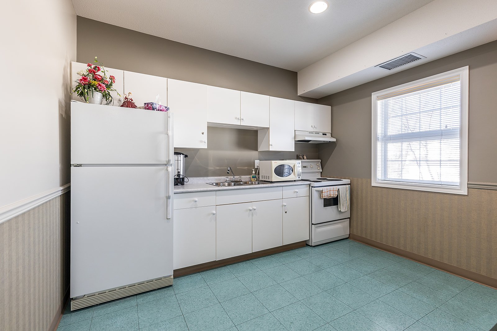 436 278 Park Meadows Dr-37.jpg