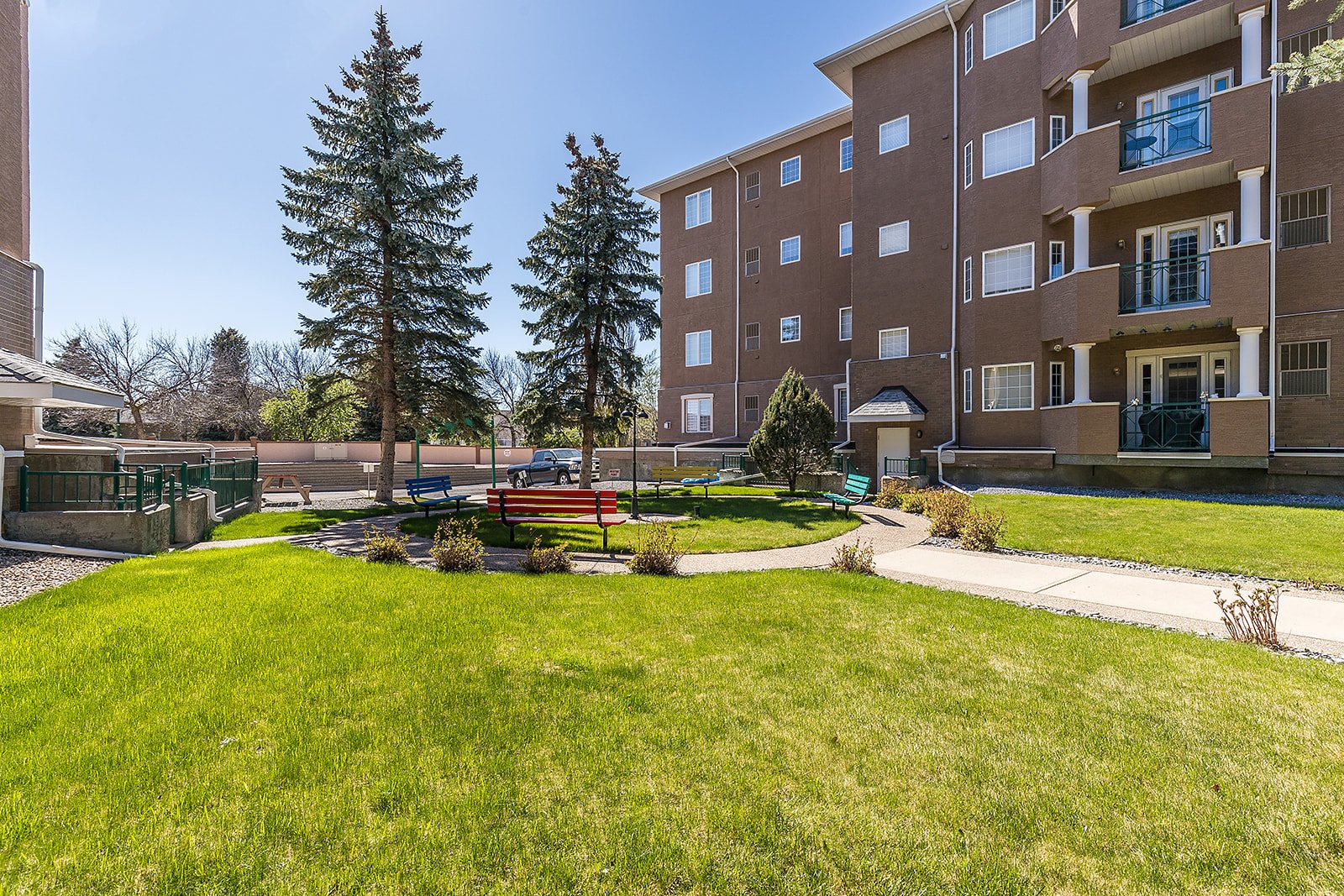 436 278 Park Meadows Dr-43.jpg