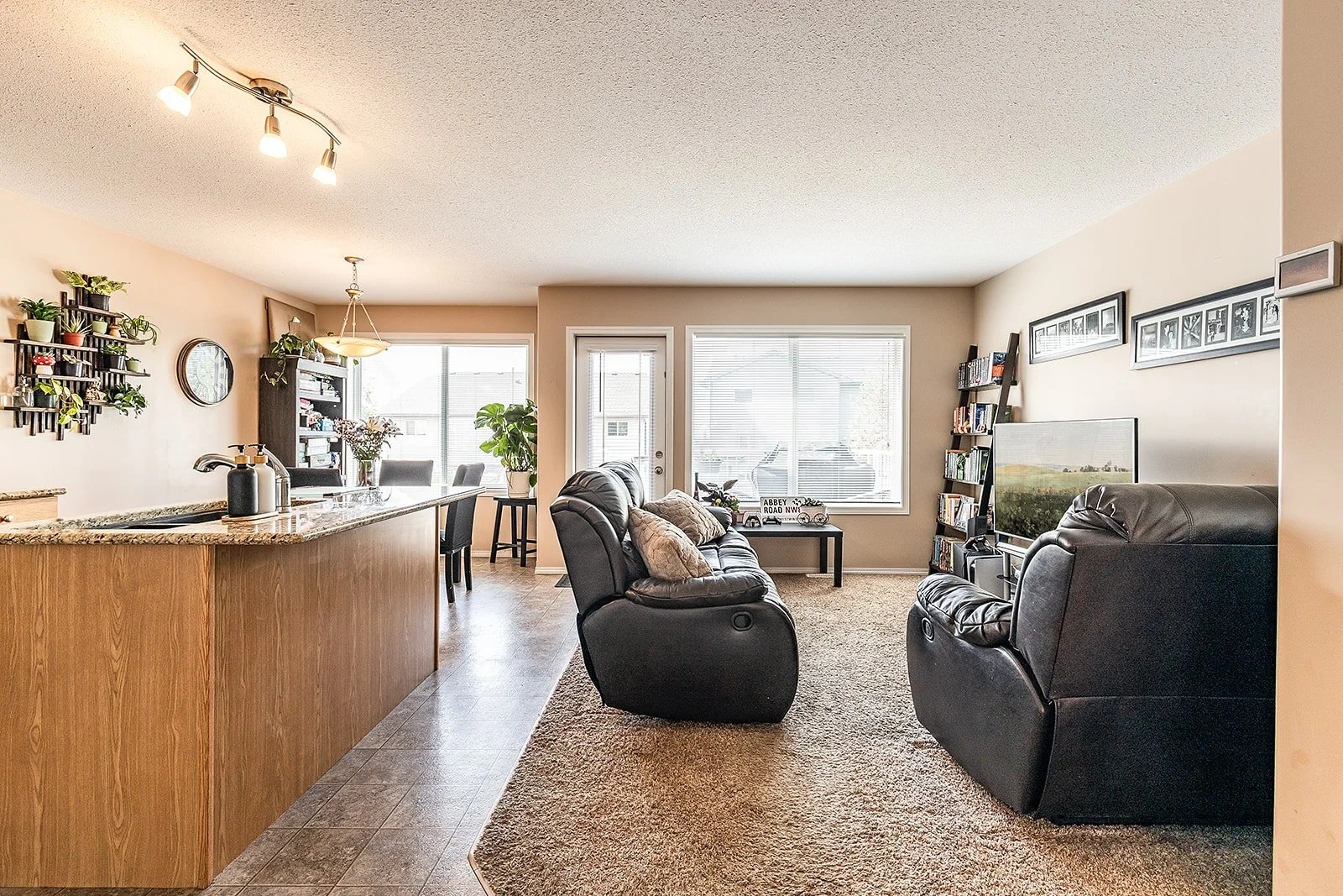 44 Saamis Meadows Lane SW-9.jpg