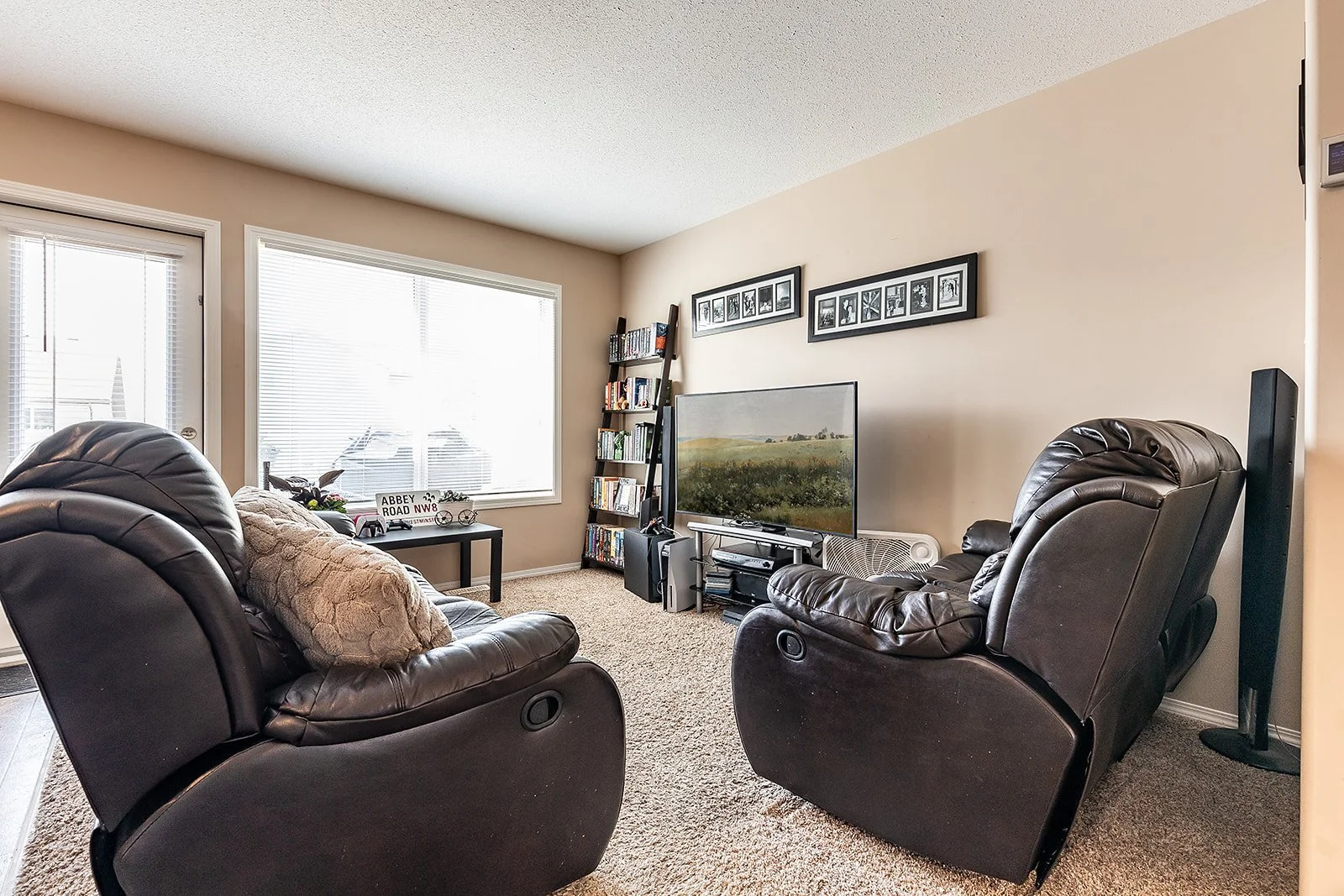 44 Saamis Meadows Lane SW-10.jpg