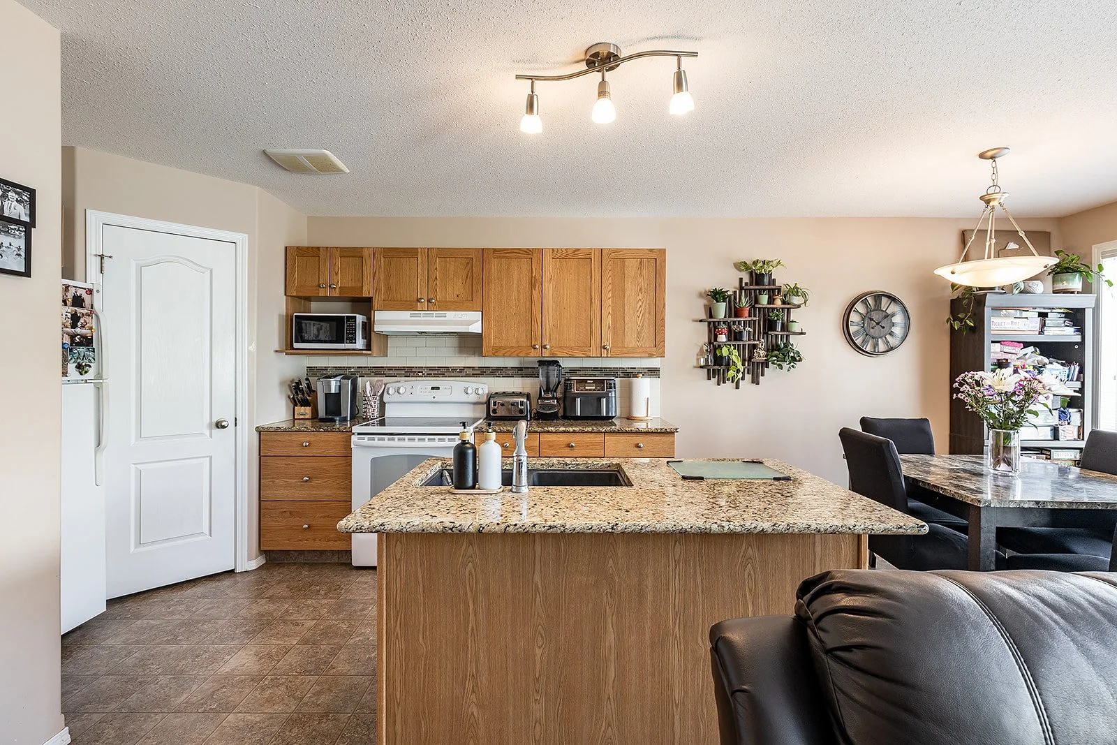 44 Saamis Meadows Lane SW-13.jpg