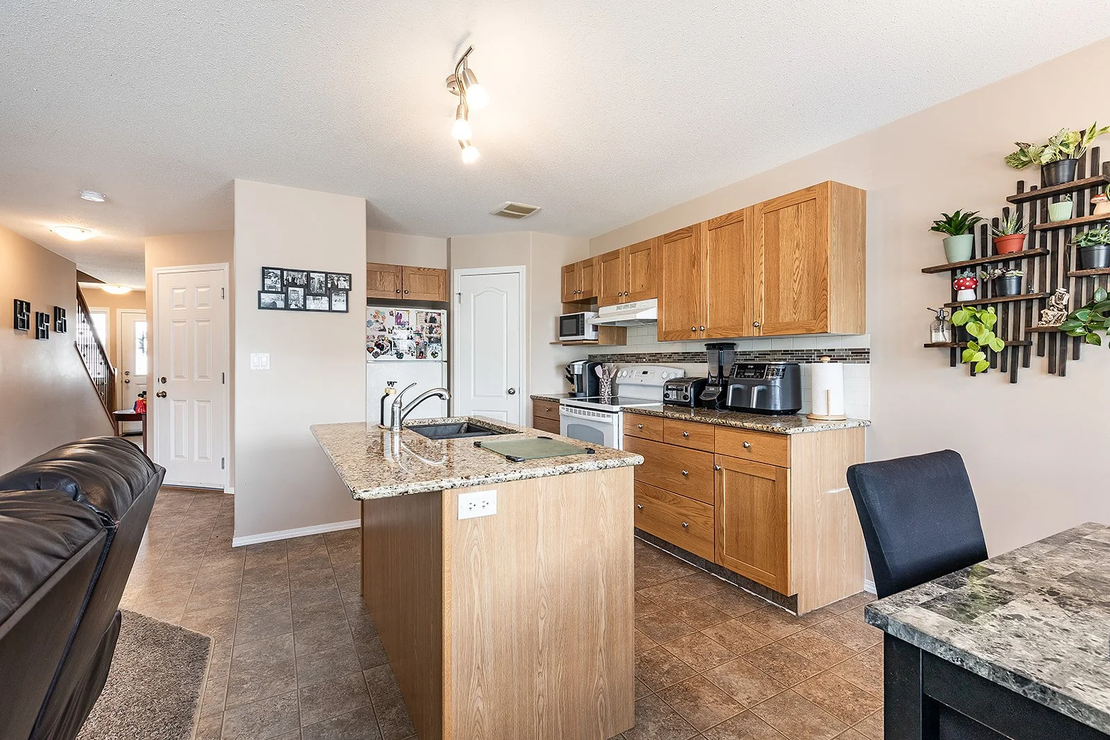 44 Saamis Meadows Lane SW-18.jpg