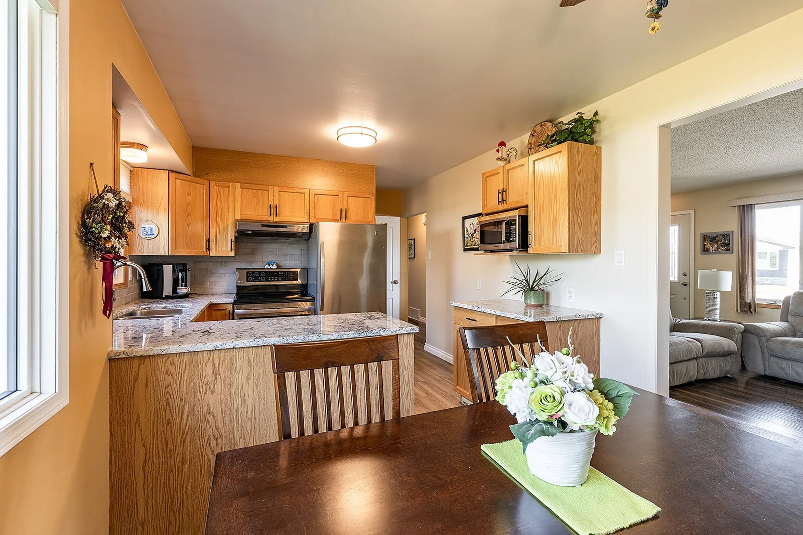 2168 20 Ave SE-13.jpg