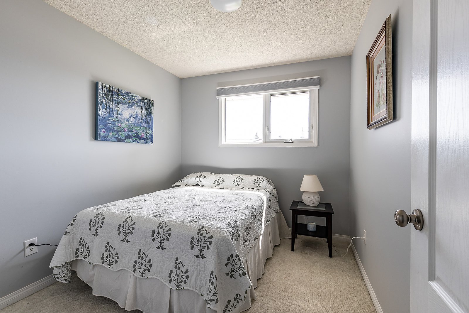 2168 20 Ave SE-24.jpg
