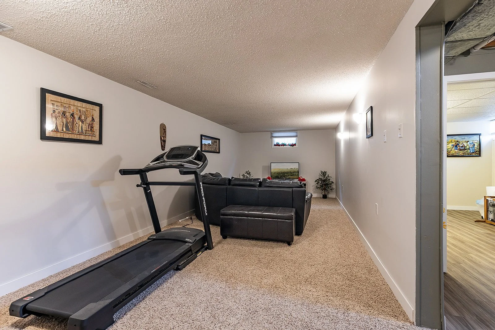 2168 20 Ave SE-26.jpg