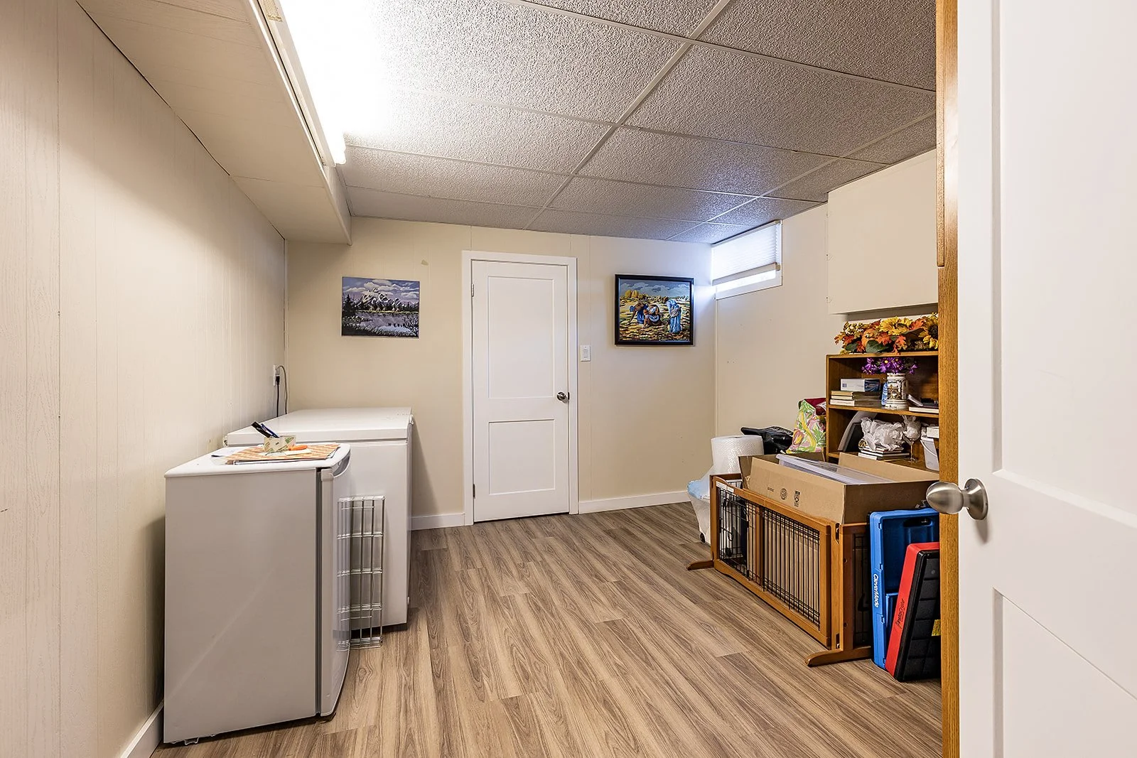 2168 20 Ave SE-33.jpg