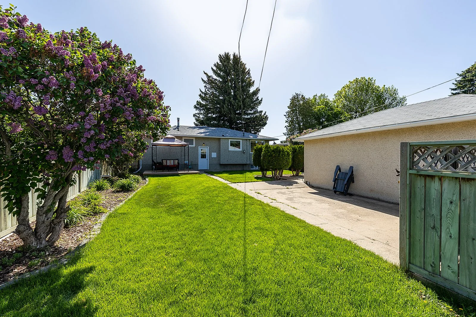 2168 20 Ave SE-42.jpg