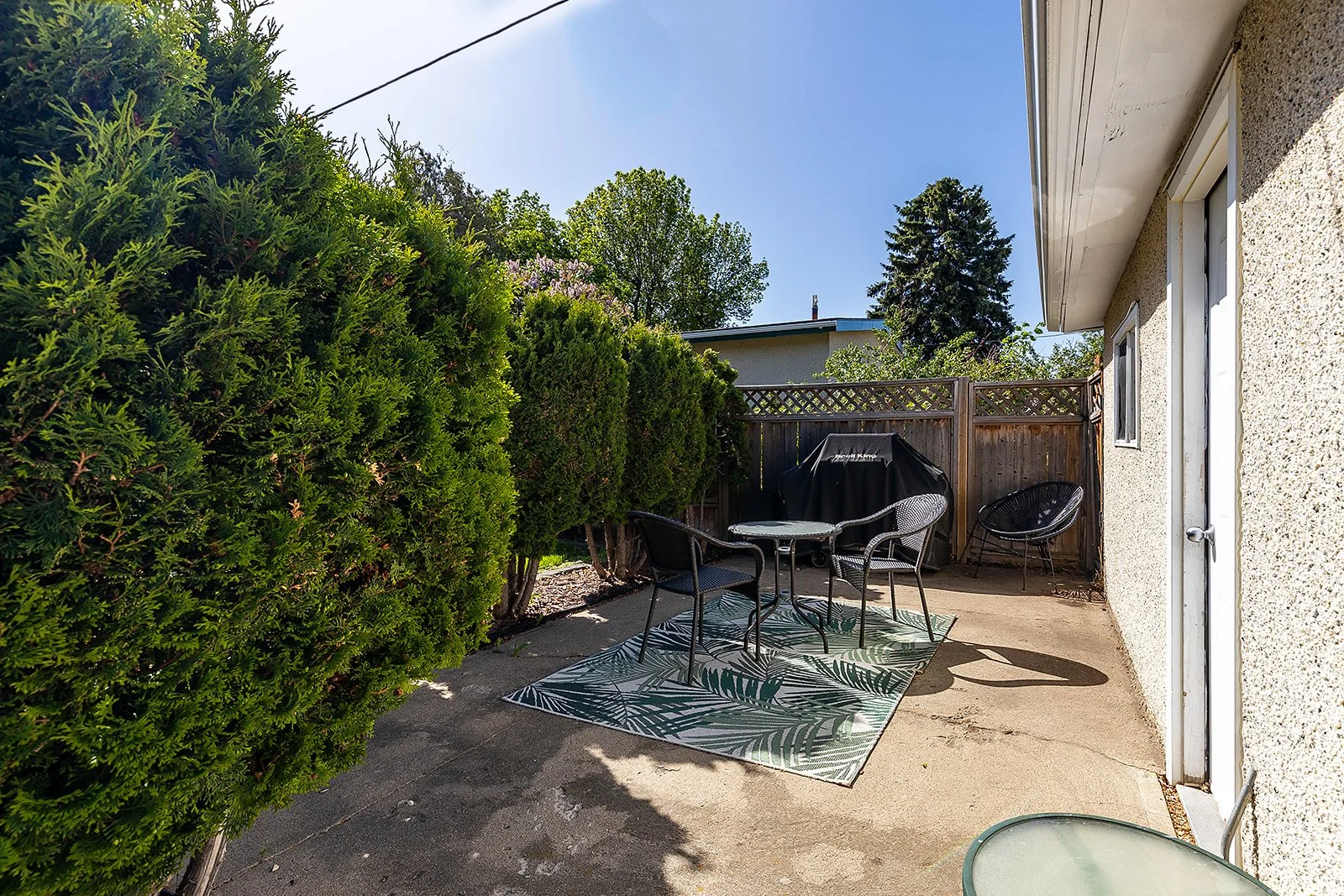 2168 20 Ave SE-43.jpg