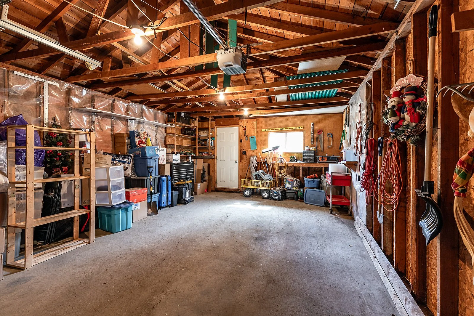 2168 20 Ave SE-45.jpg