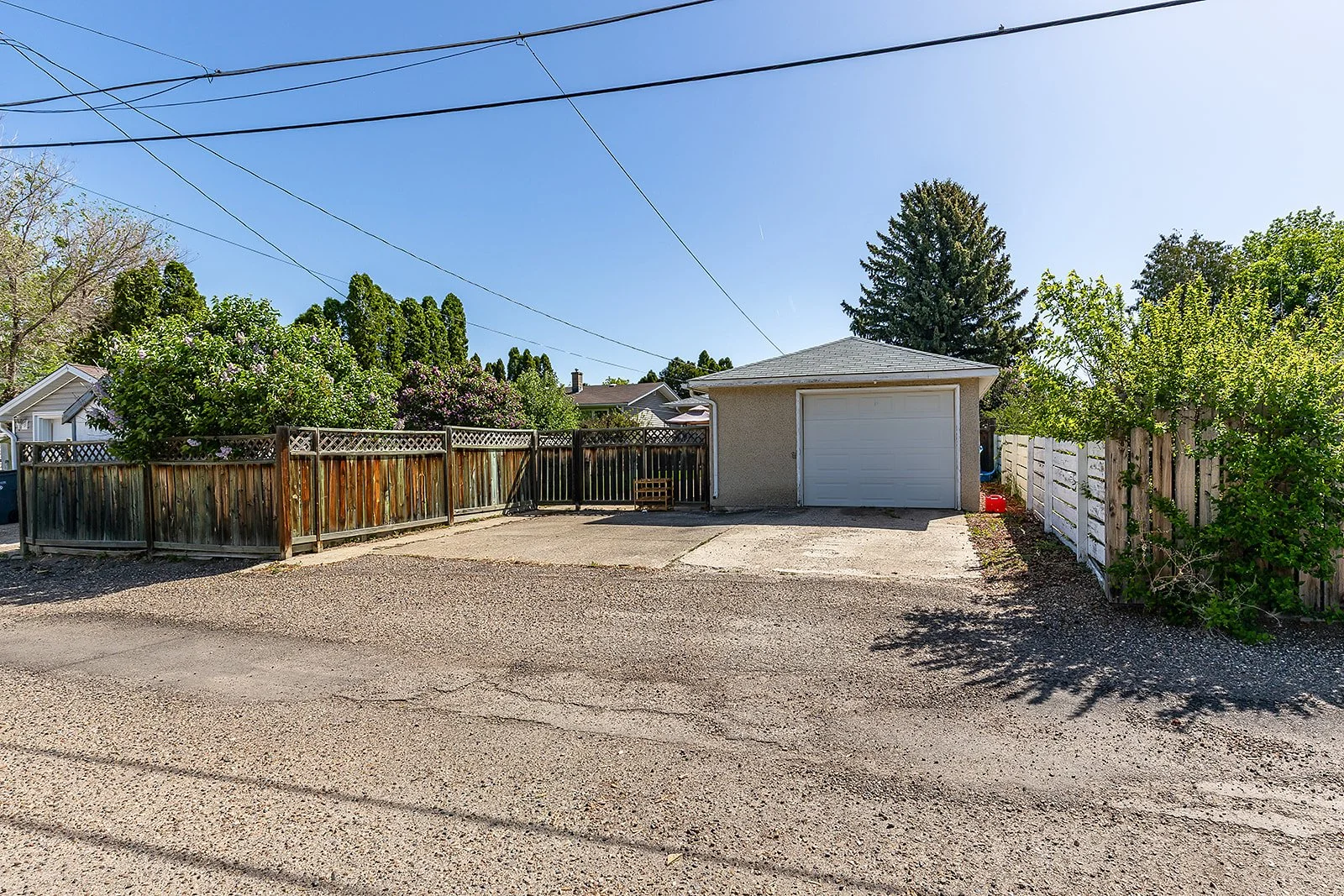 2168 20 Ave SE-46.jpg