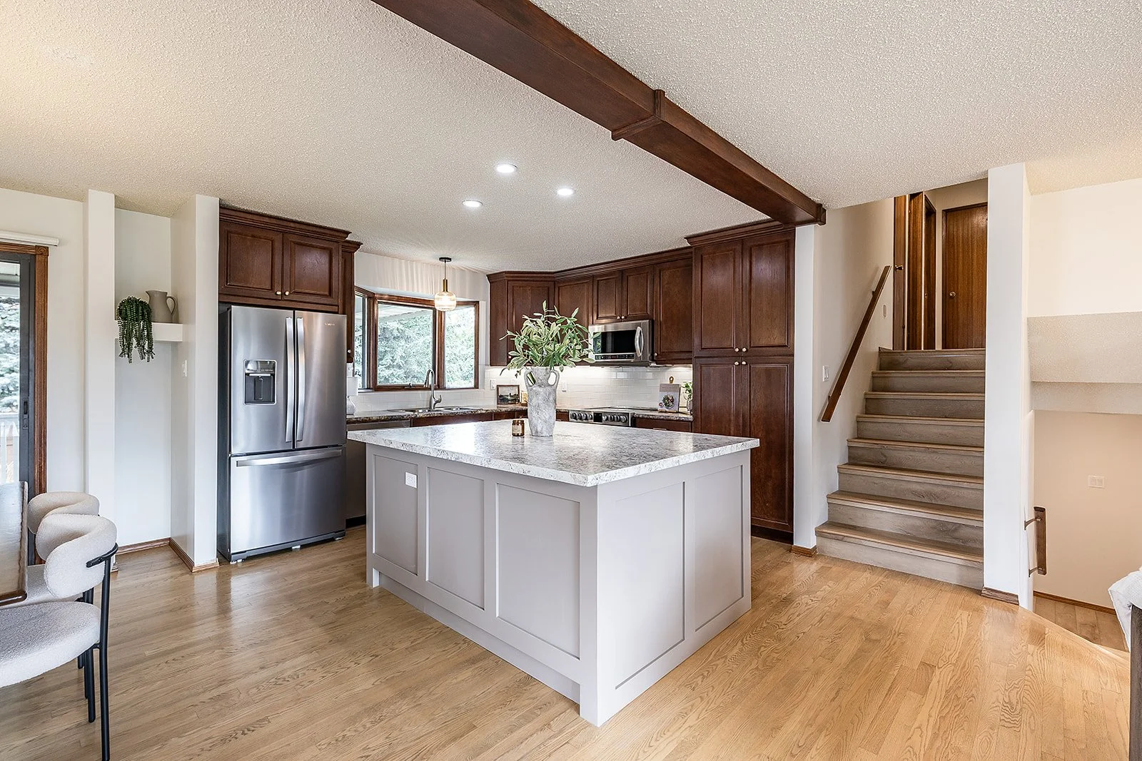 32 Ross Heights Ct SE-11.jpg
