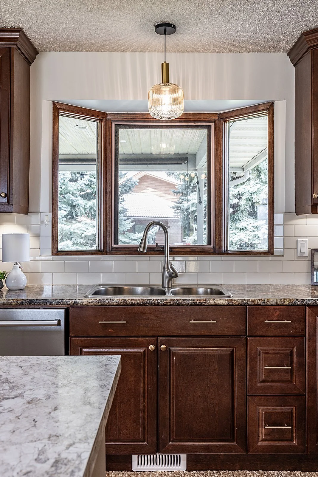 32 Ross Heights Ct SE-16.jpg