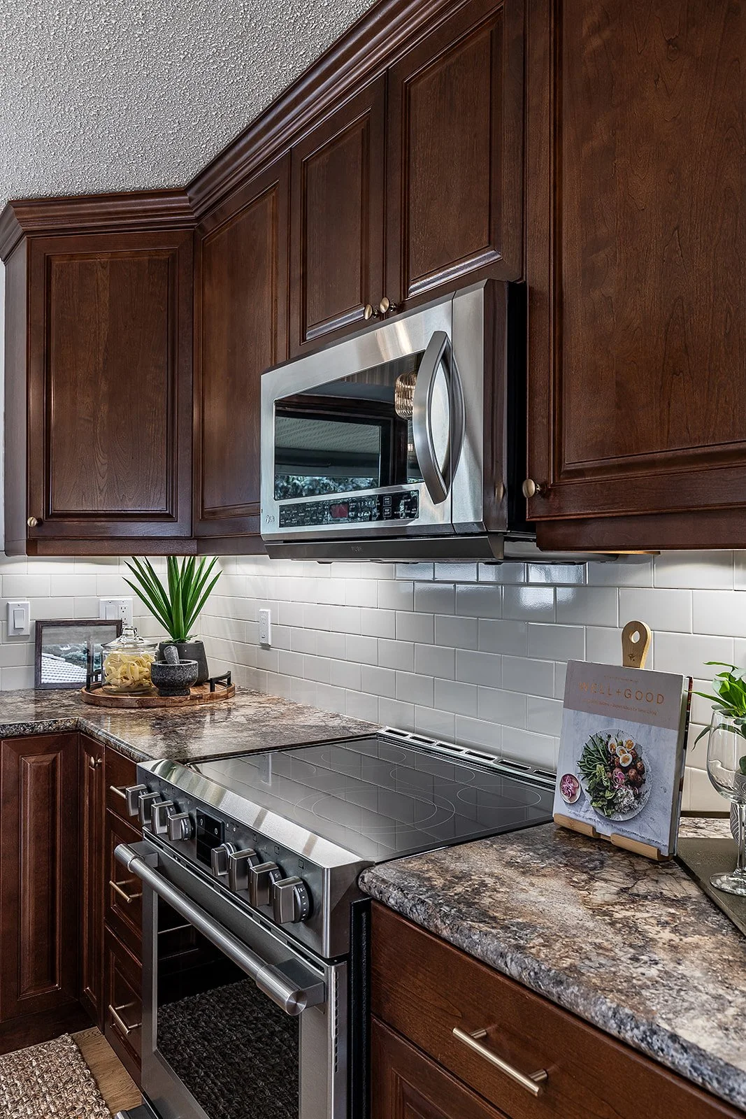 32 Ross Heights Ct SE-17.jpg