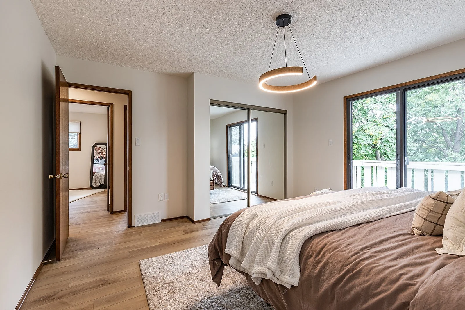 32 Ross Heights Ct SE-35.jpg