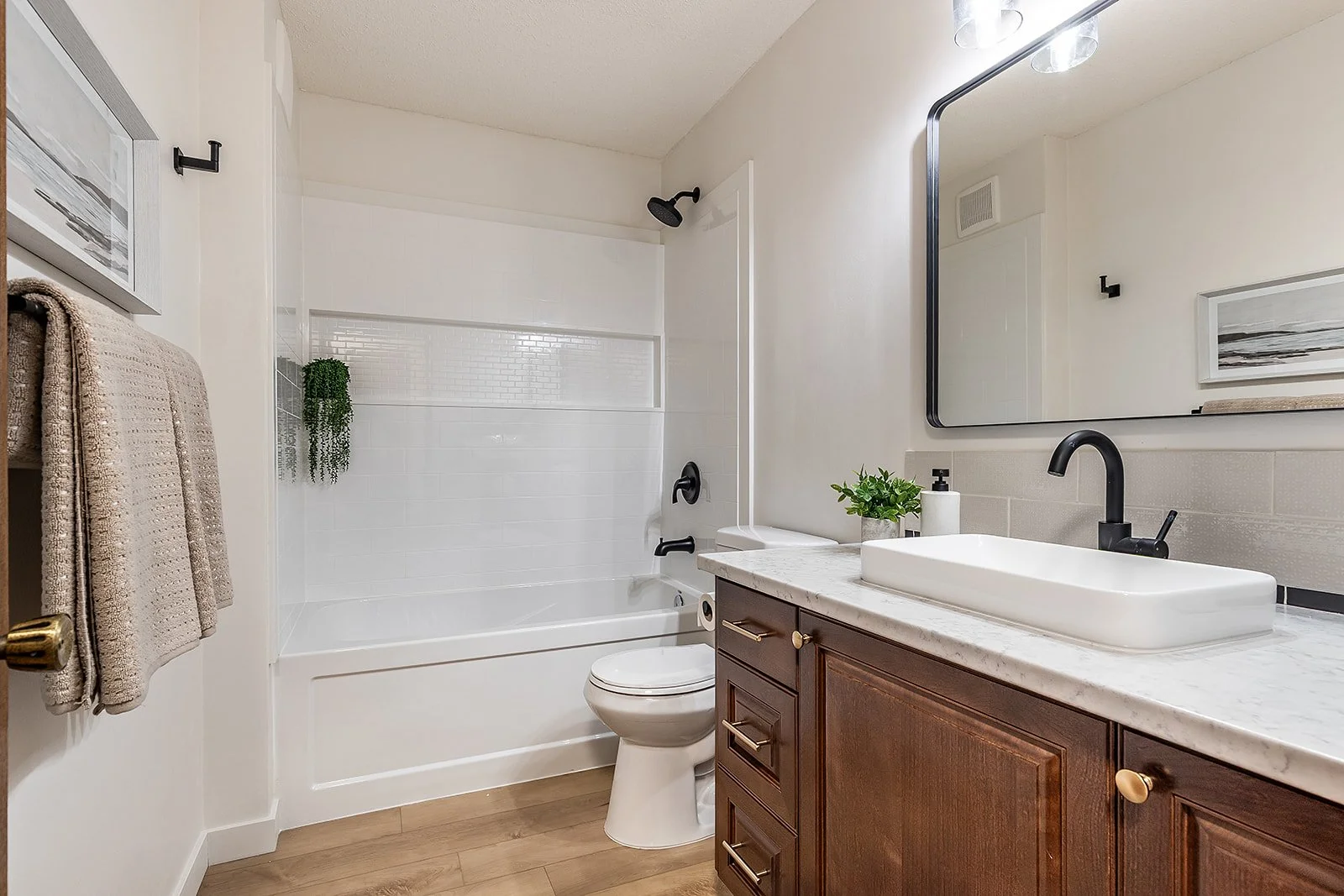 32 Ross Heights Ct SE-43.jpg