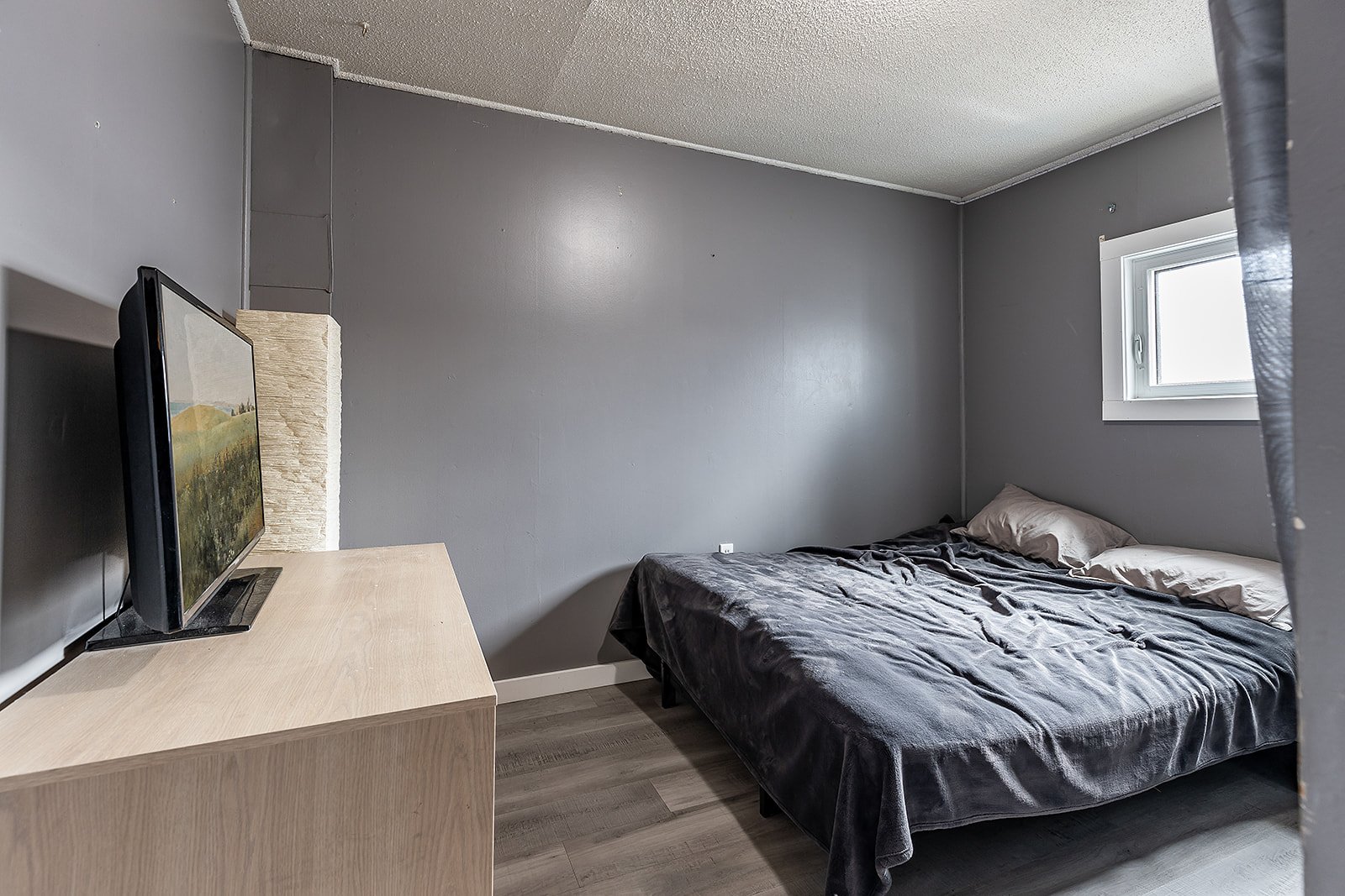 101 3 St SE-14.jpg