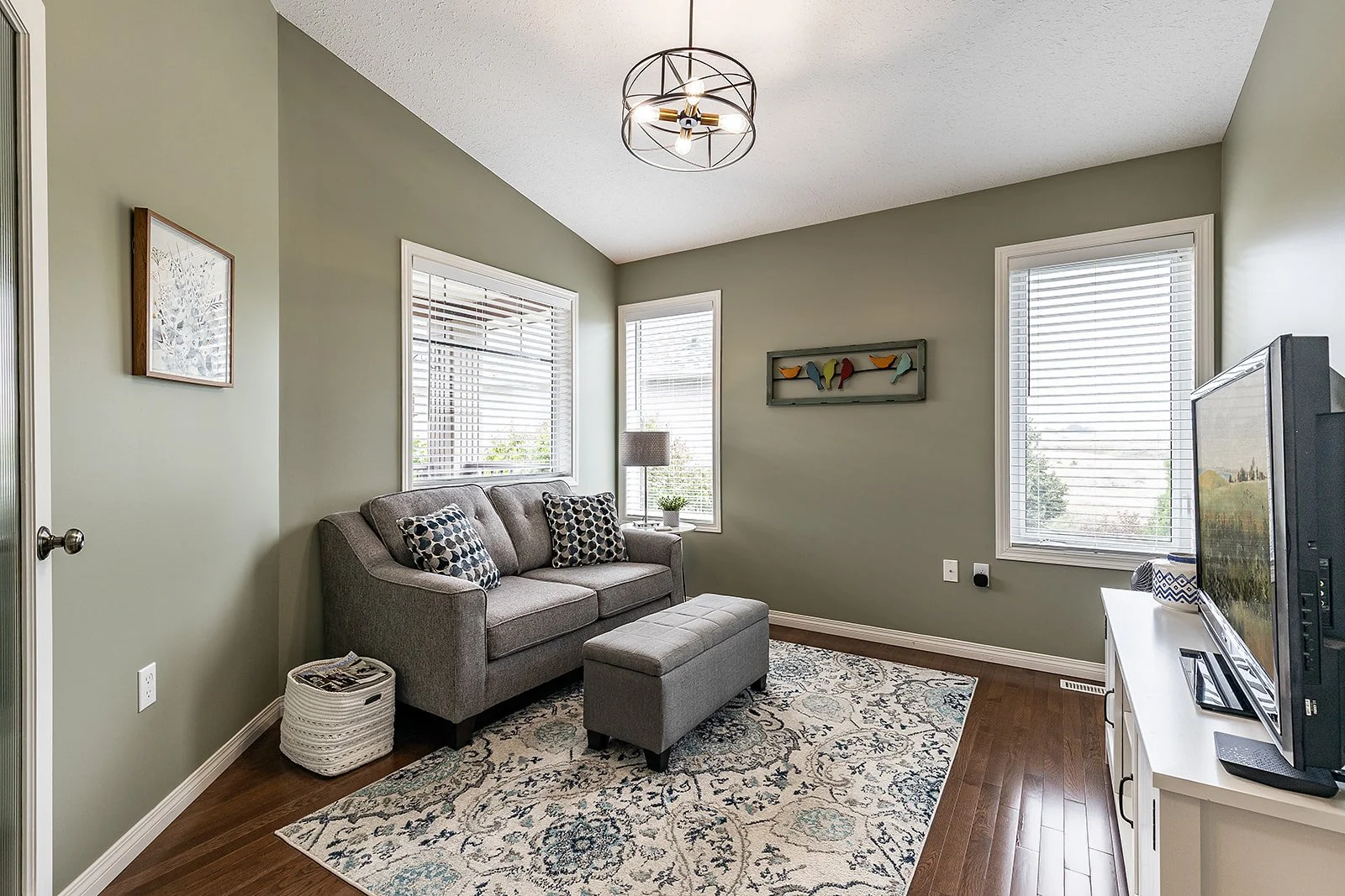 70 Sundance Rd SW-7.jpg