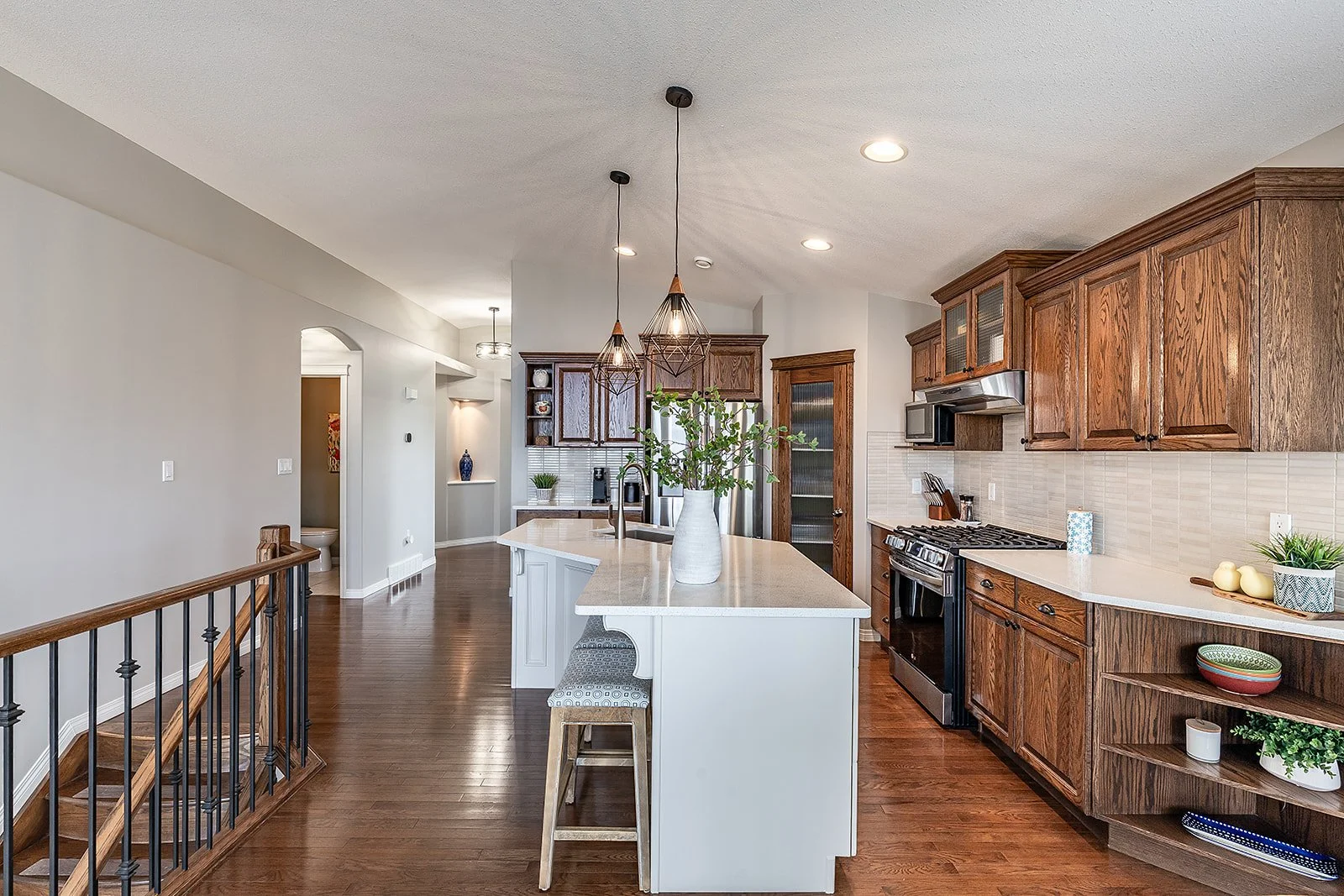 70 Sundance Rd SW-13.jpg