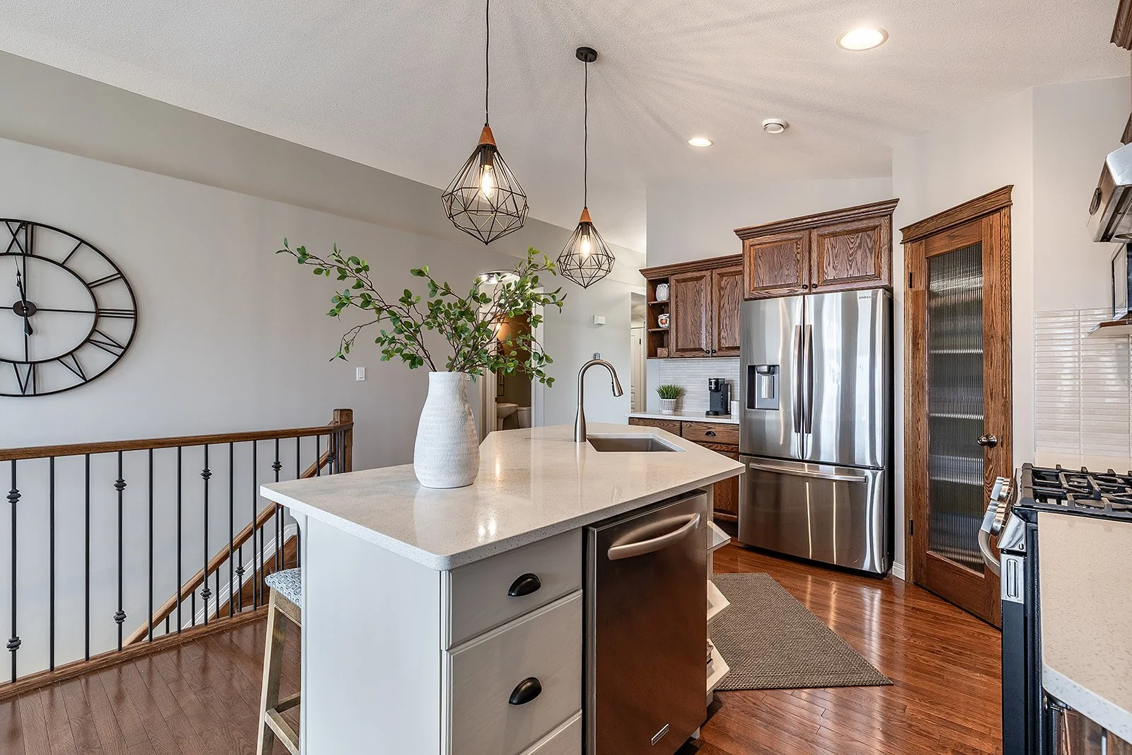 70 Sundance Rd SW-14.jpg