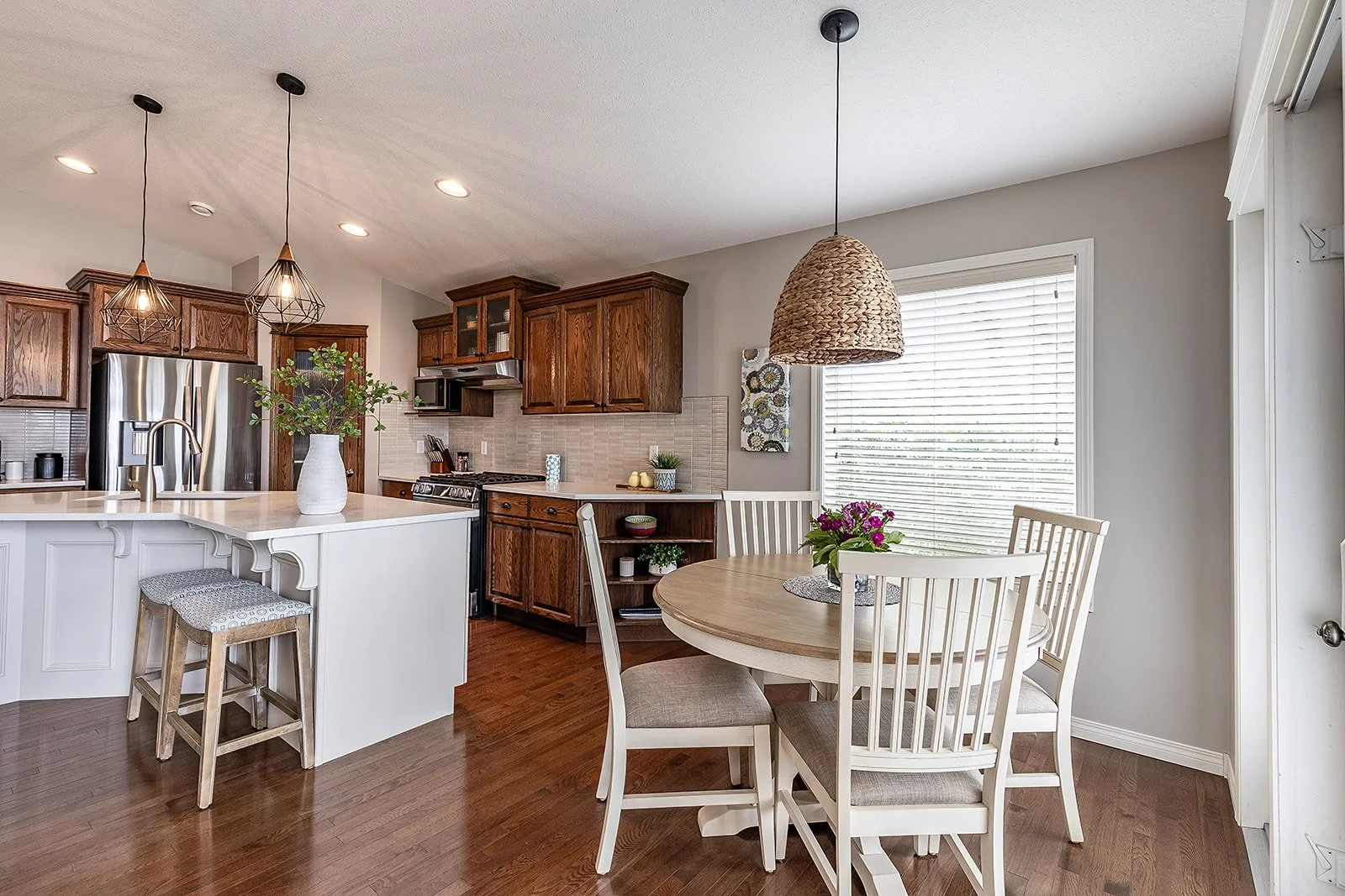 70 Sundance Rd SW-21.jpg