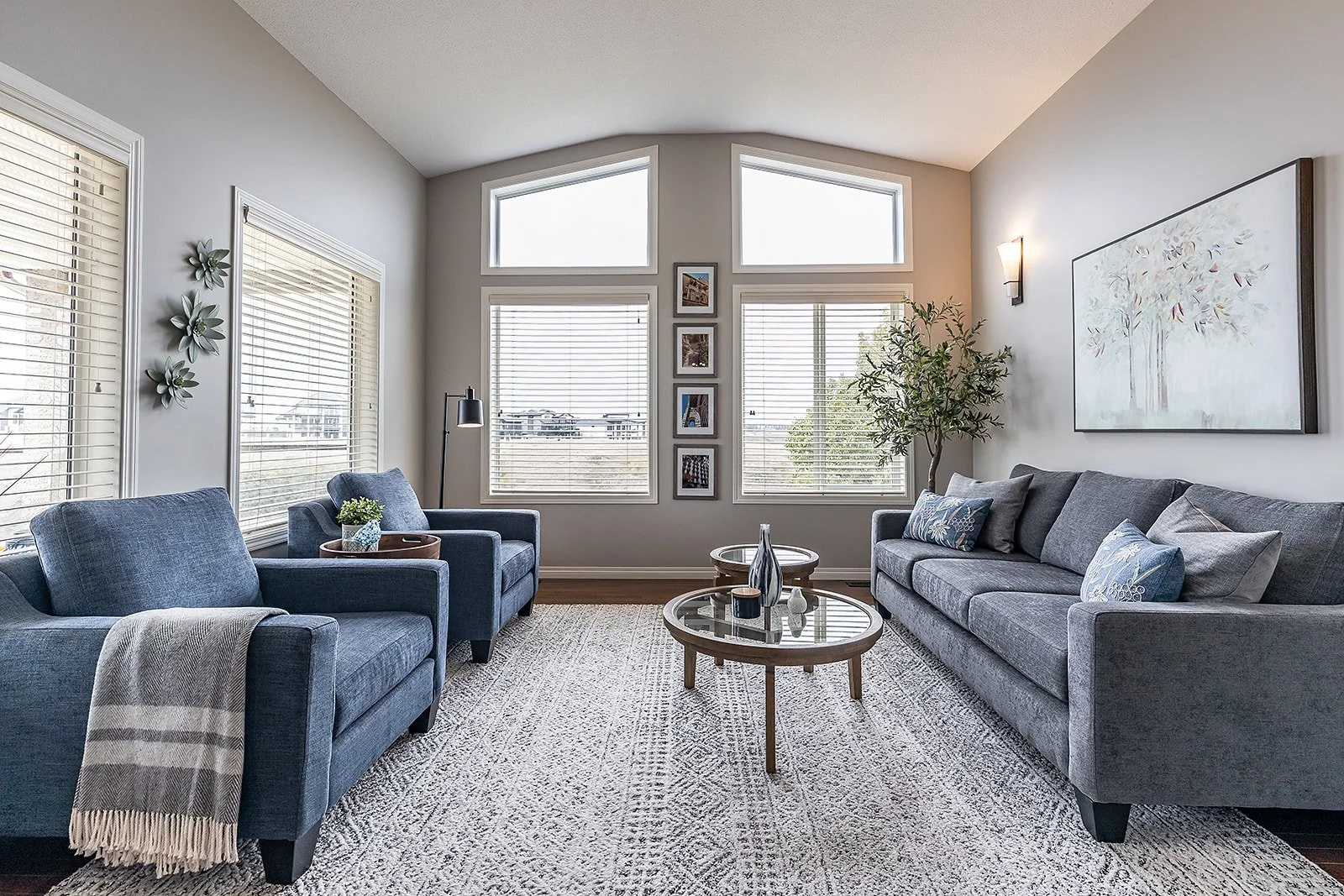 70 Sundance Rd SW-25.jpg