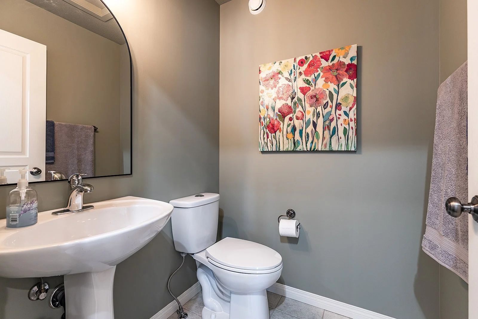 70 Sundance Rd SW-30.jpg