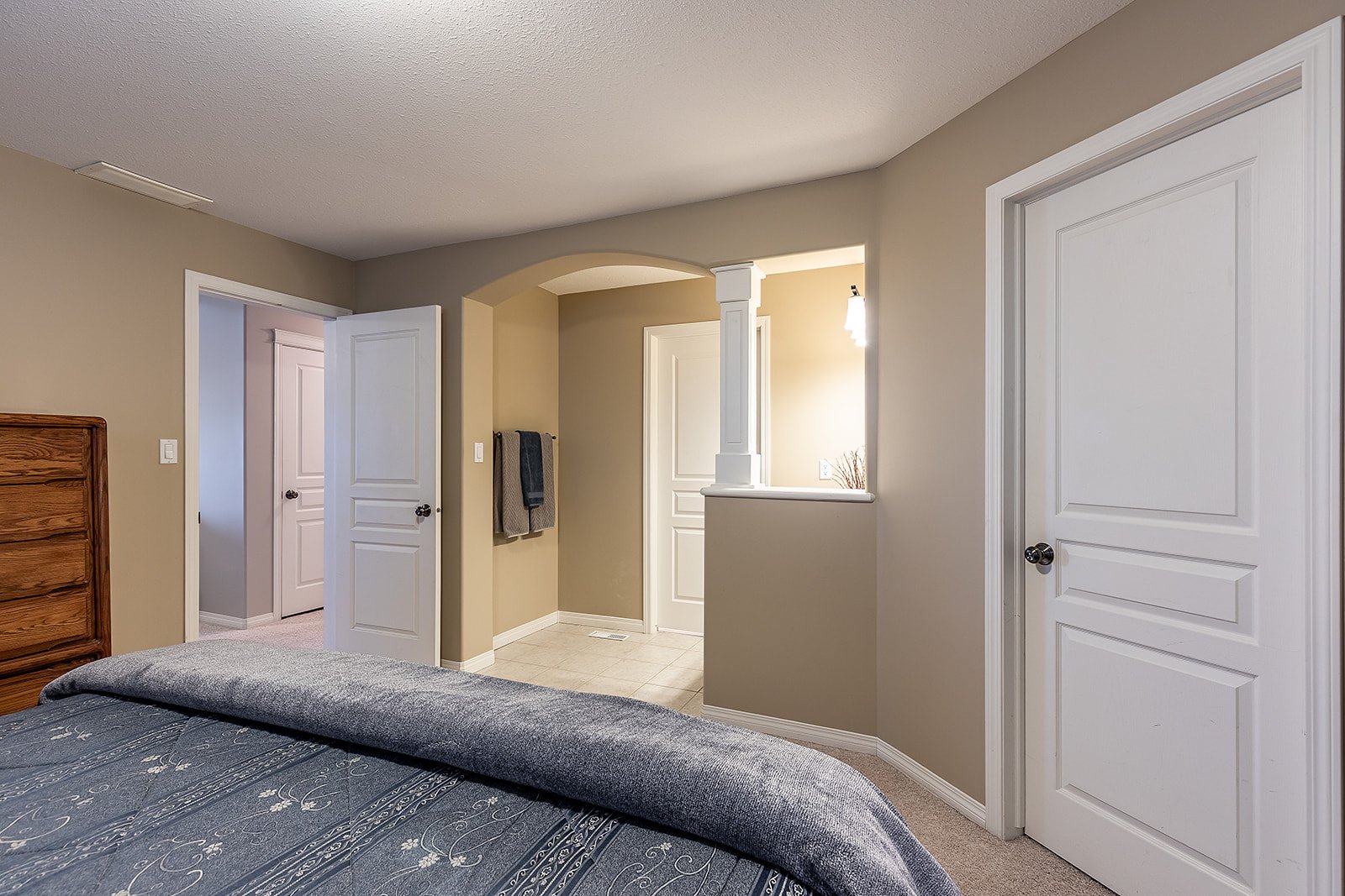 70 Sundance Rd SW-52.jpg