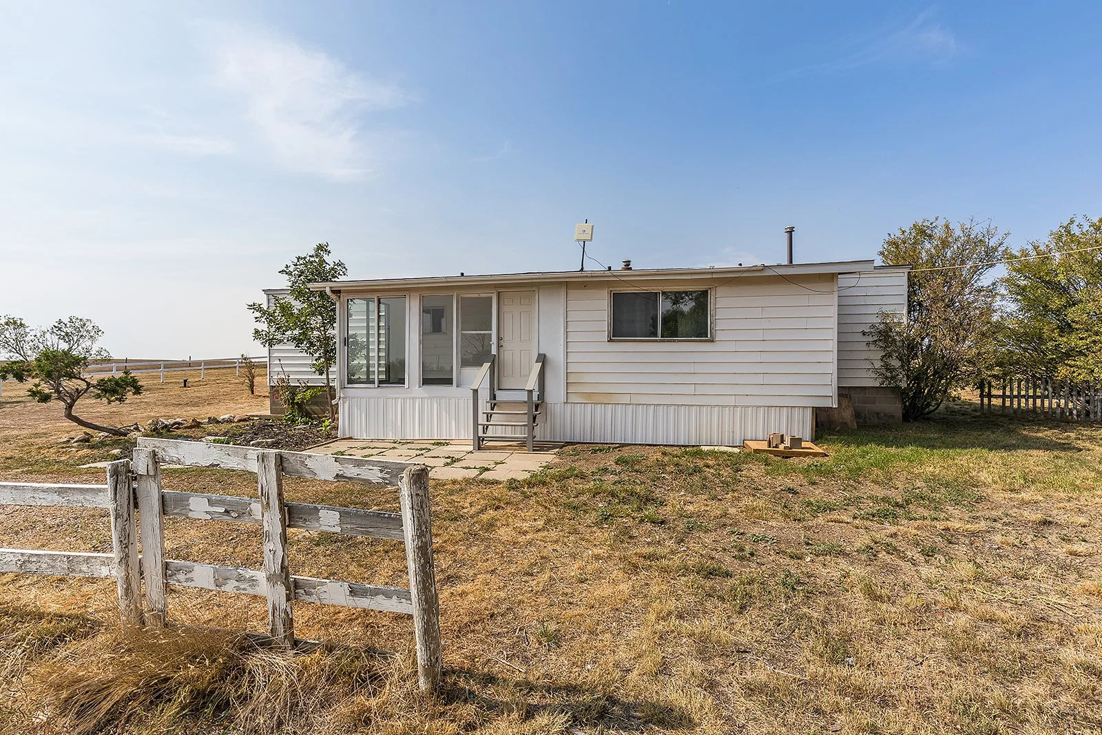 7502 Old TransCanada Hwy-3.jpg