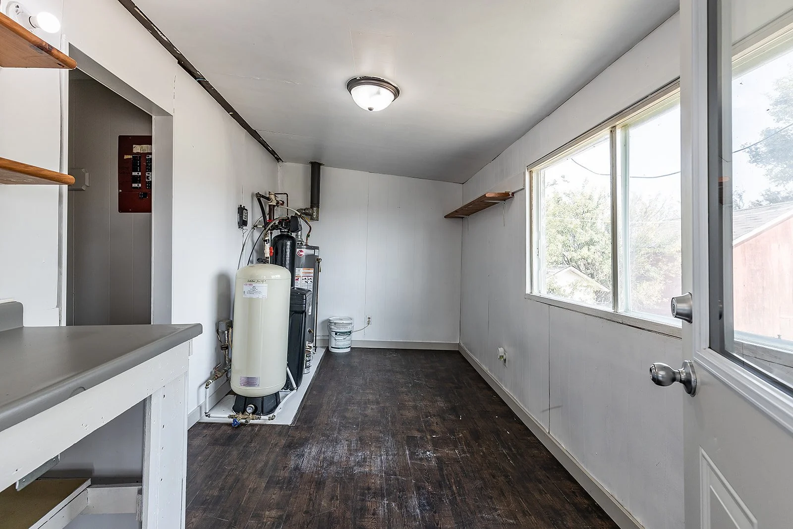 7502 Old TransCanada Hwy-23.jpg