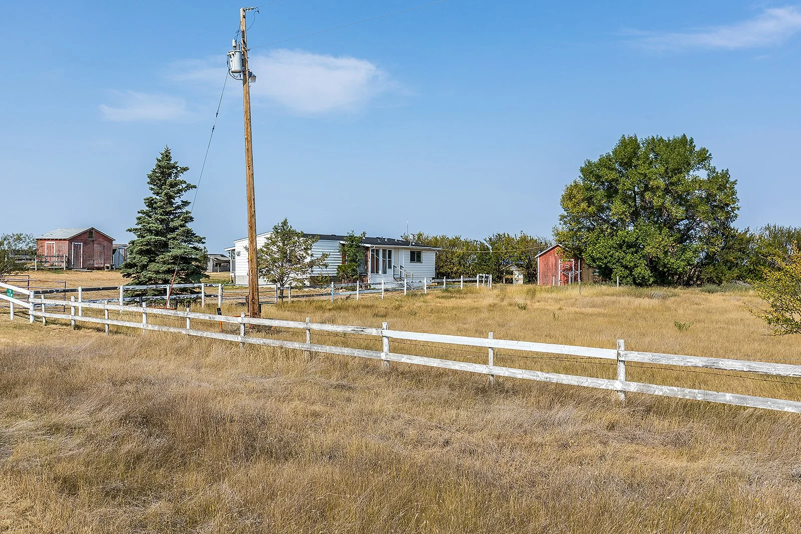 7502 Old TransCanada Hwy-35.jpg