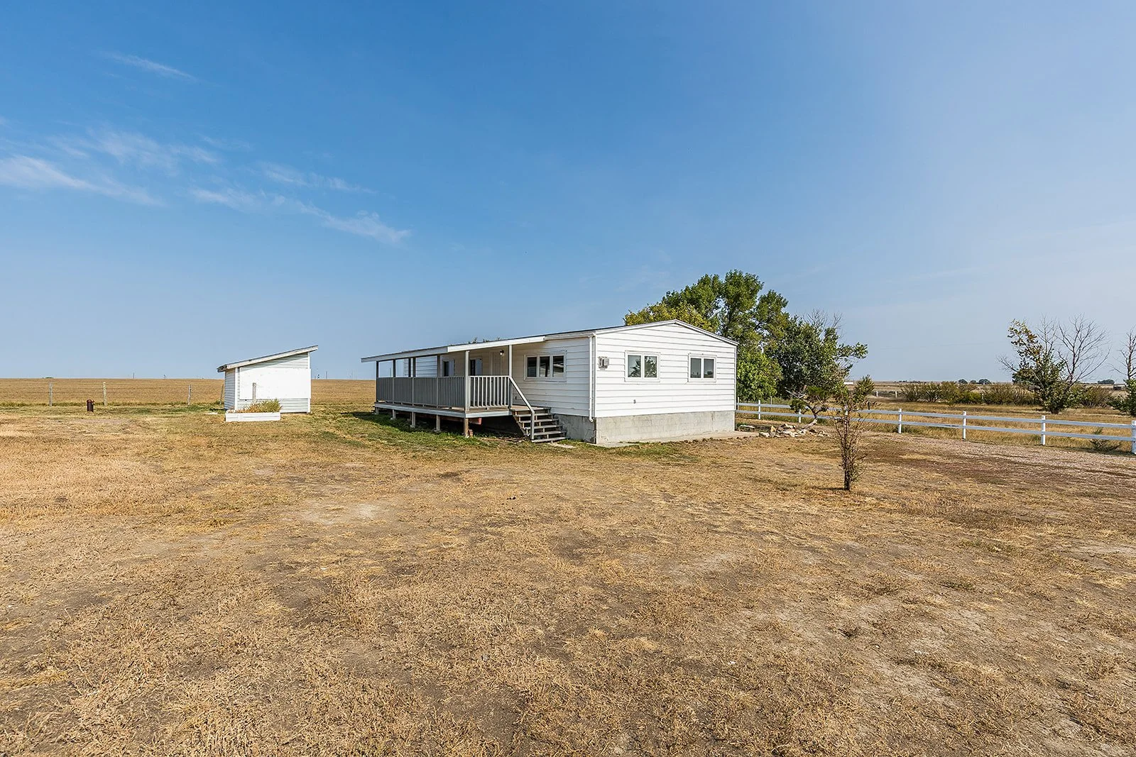 7502 Old TransCanada Hwy-37.jpg