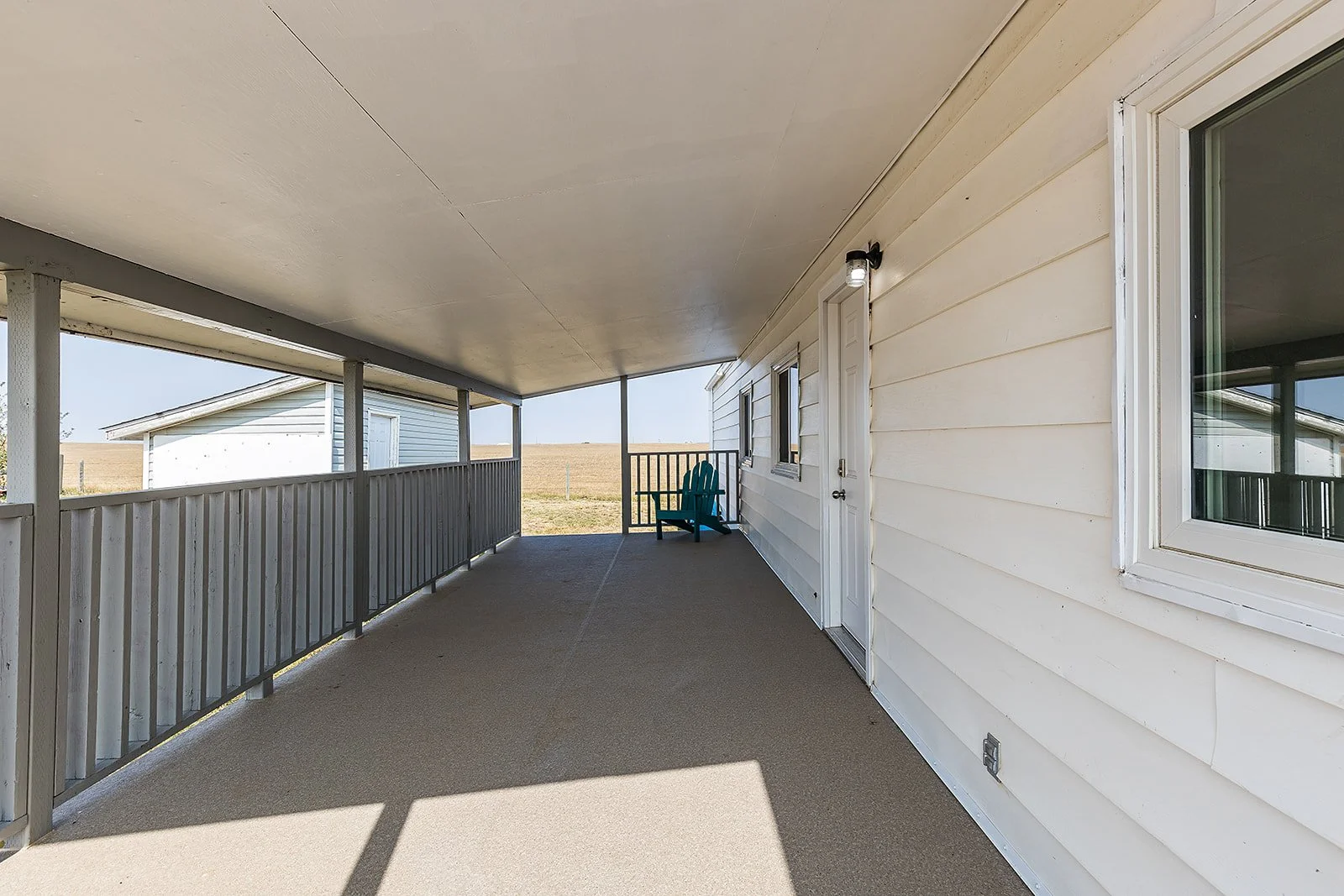 7502 Old TransCanada Hwy-38.jpg