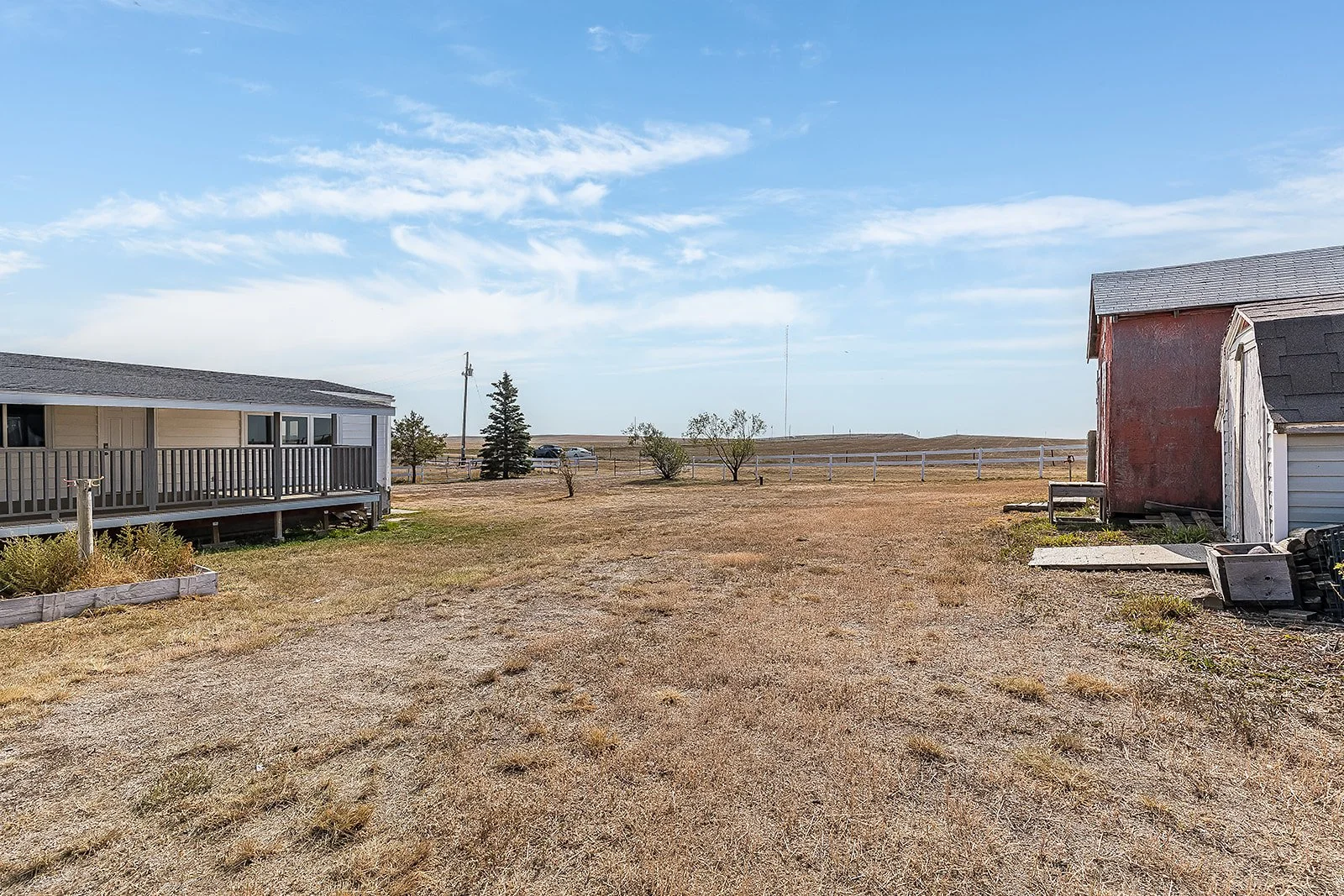 7502 Old TransCanada Hwy-41.jpg