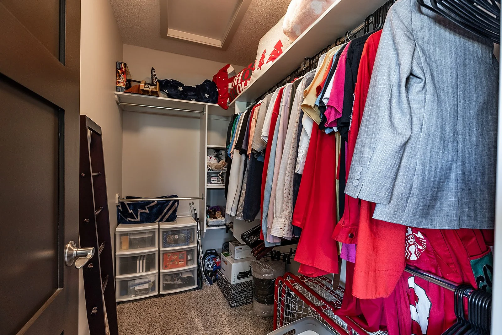 203 Highlands Close -60.jpg