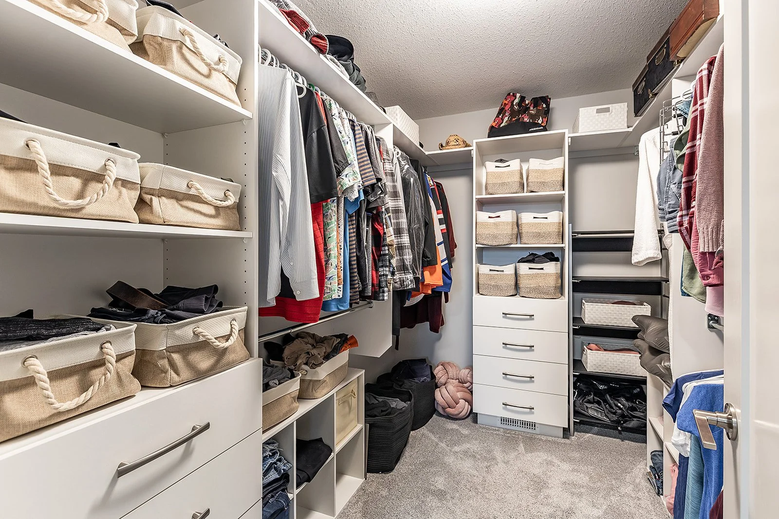 420 Ranchview Rd NE-36.jpg