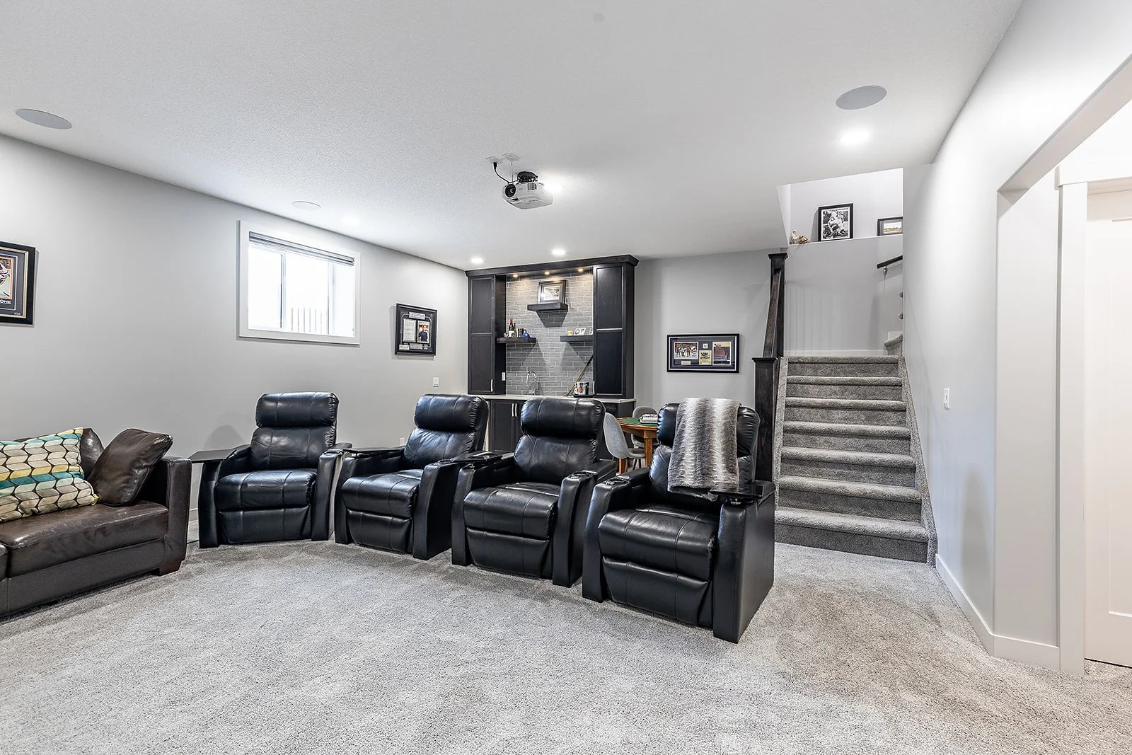 420 Ranchview Rd NE-49.jpg