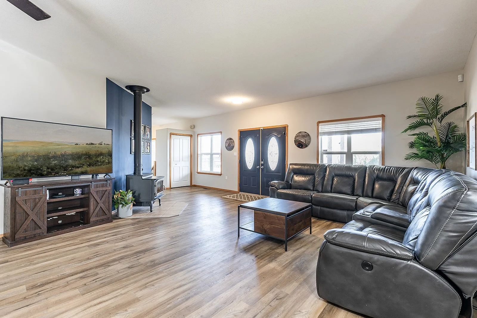 513 13 St Dunmore-9.jpg