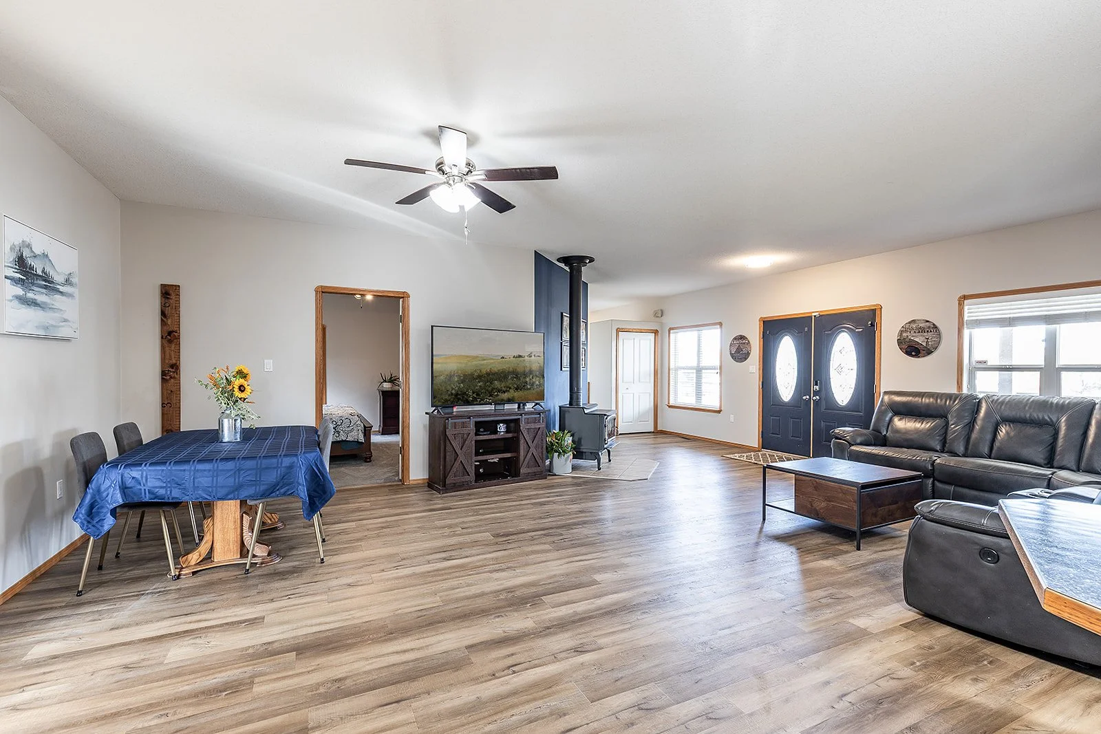 513 13 St Dunmore-10.jpg