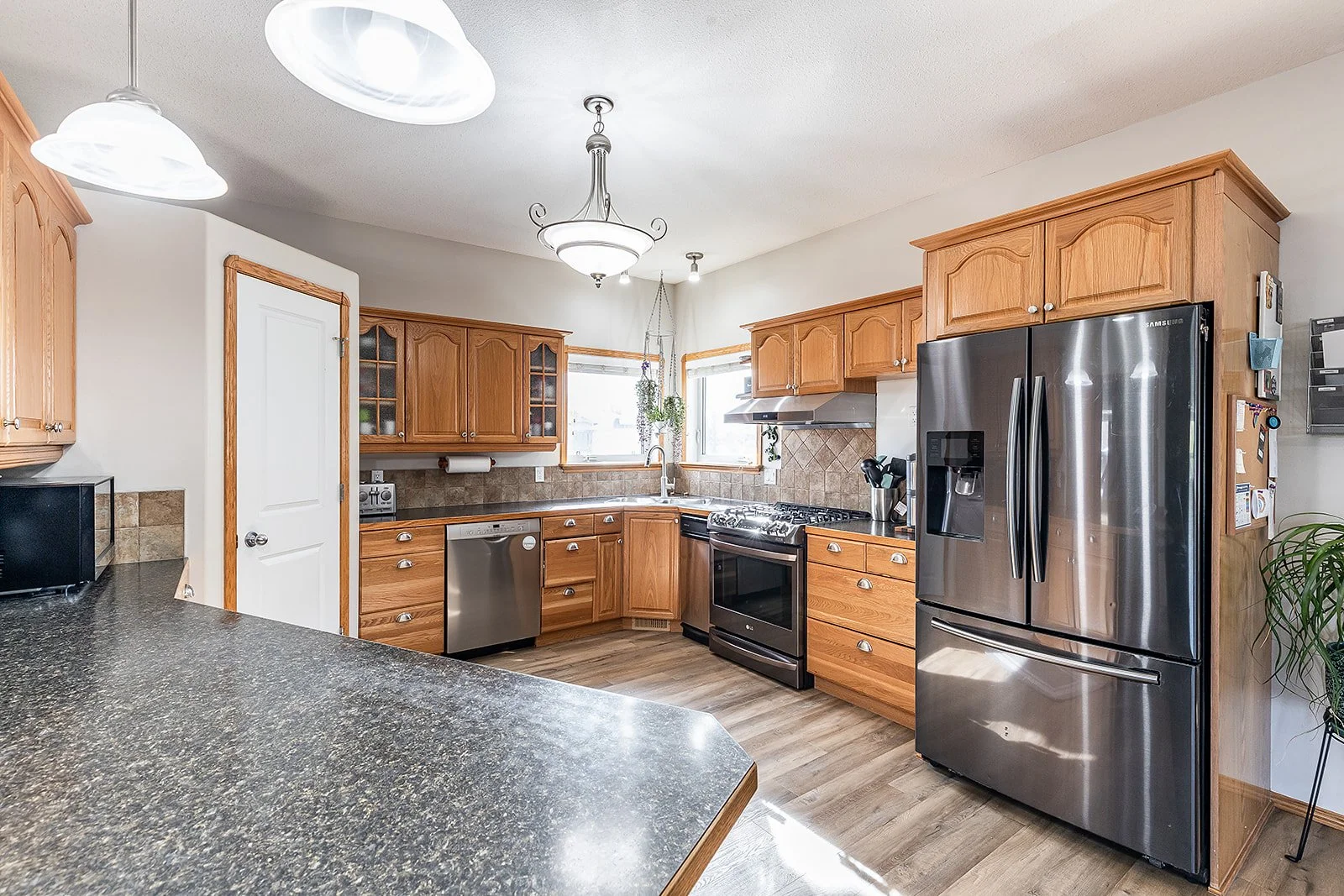 513 13 St Dunmore-14.jpg