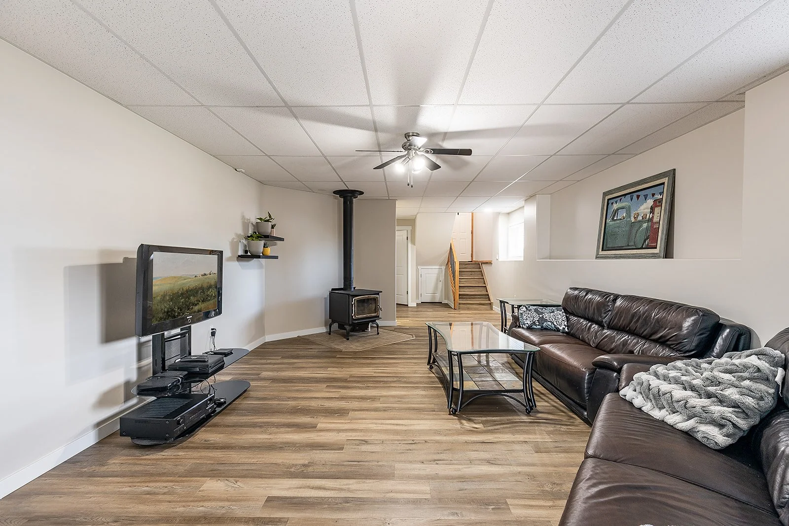 513 13 St Dunmore-31.jpg