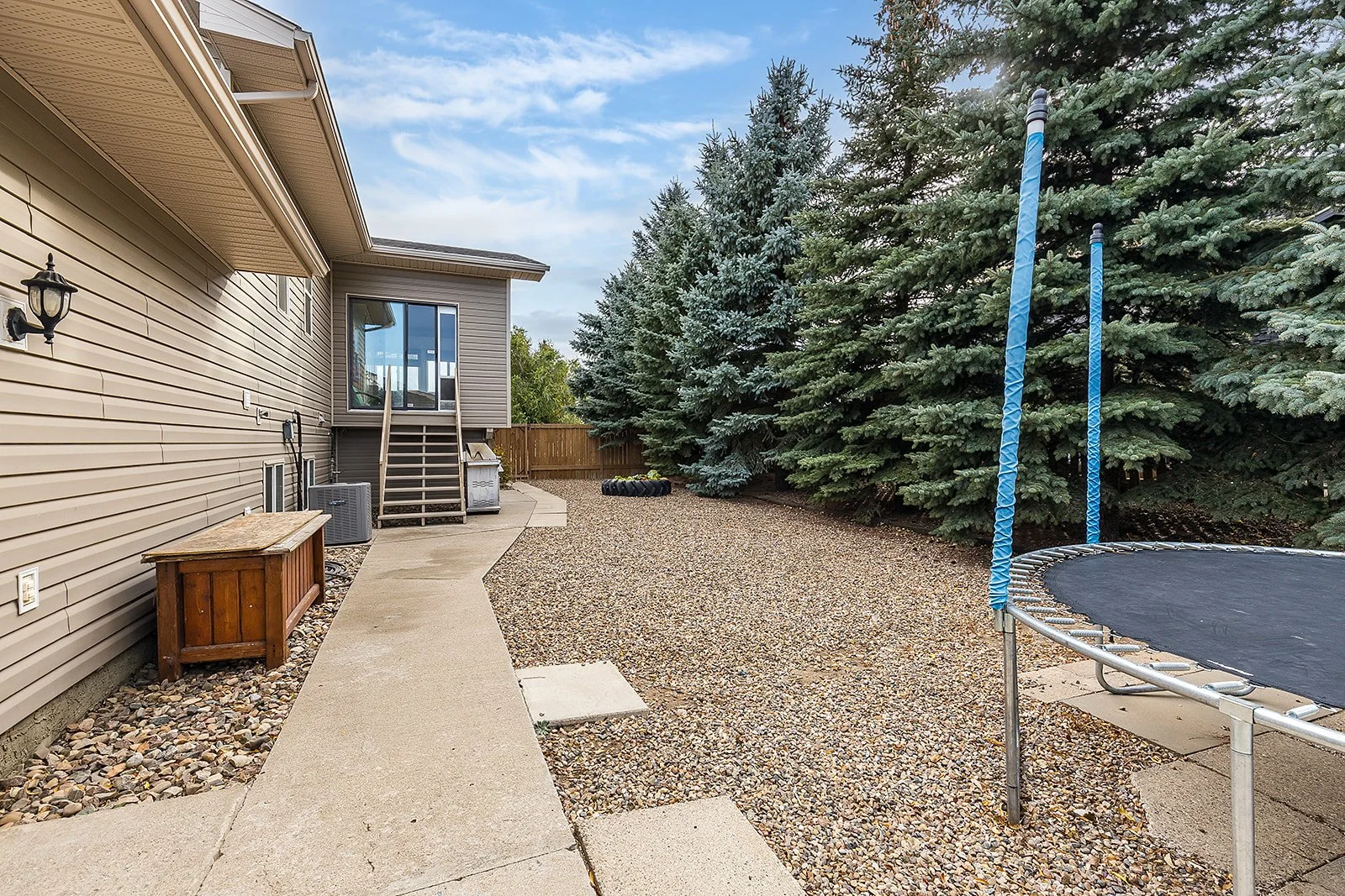 513 13 St Dunmore-51.jpg