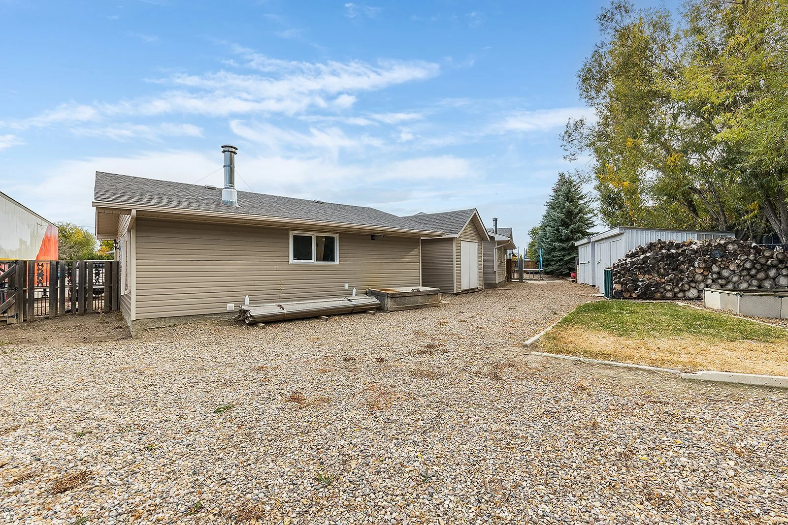 513 13 St Dunmore-53.jpg