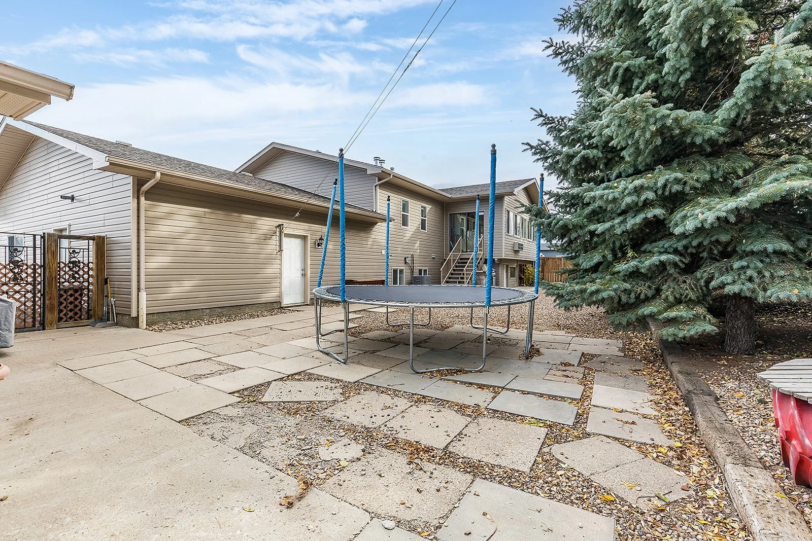 513 13 St Dunmore-54.jpg